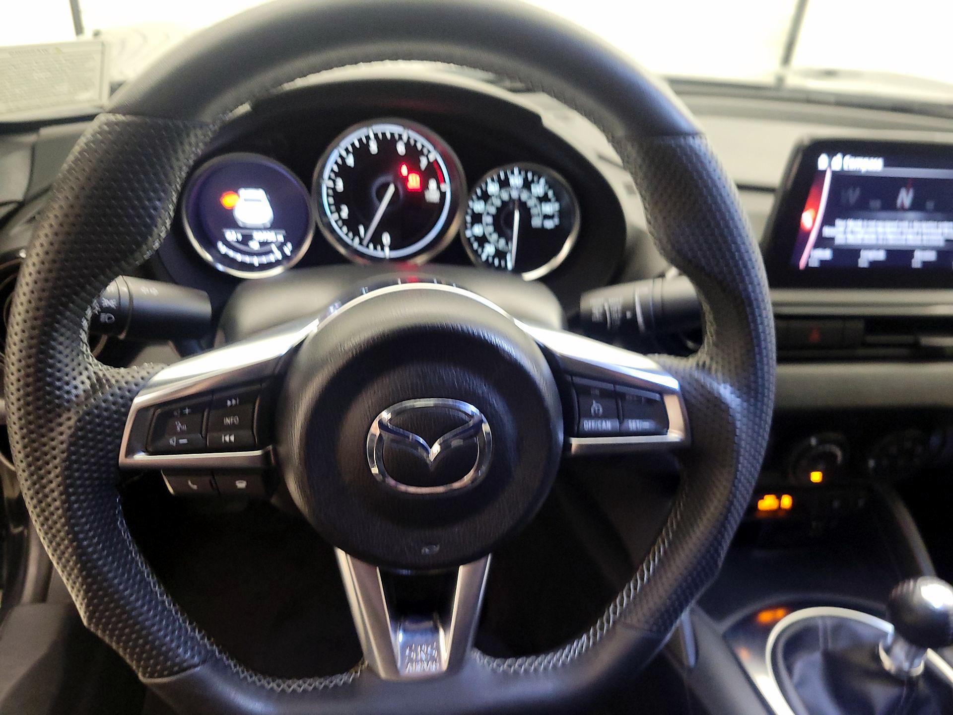 Thumbnail: 2020 Mazda MX-5 Miata - 10