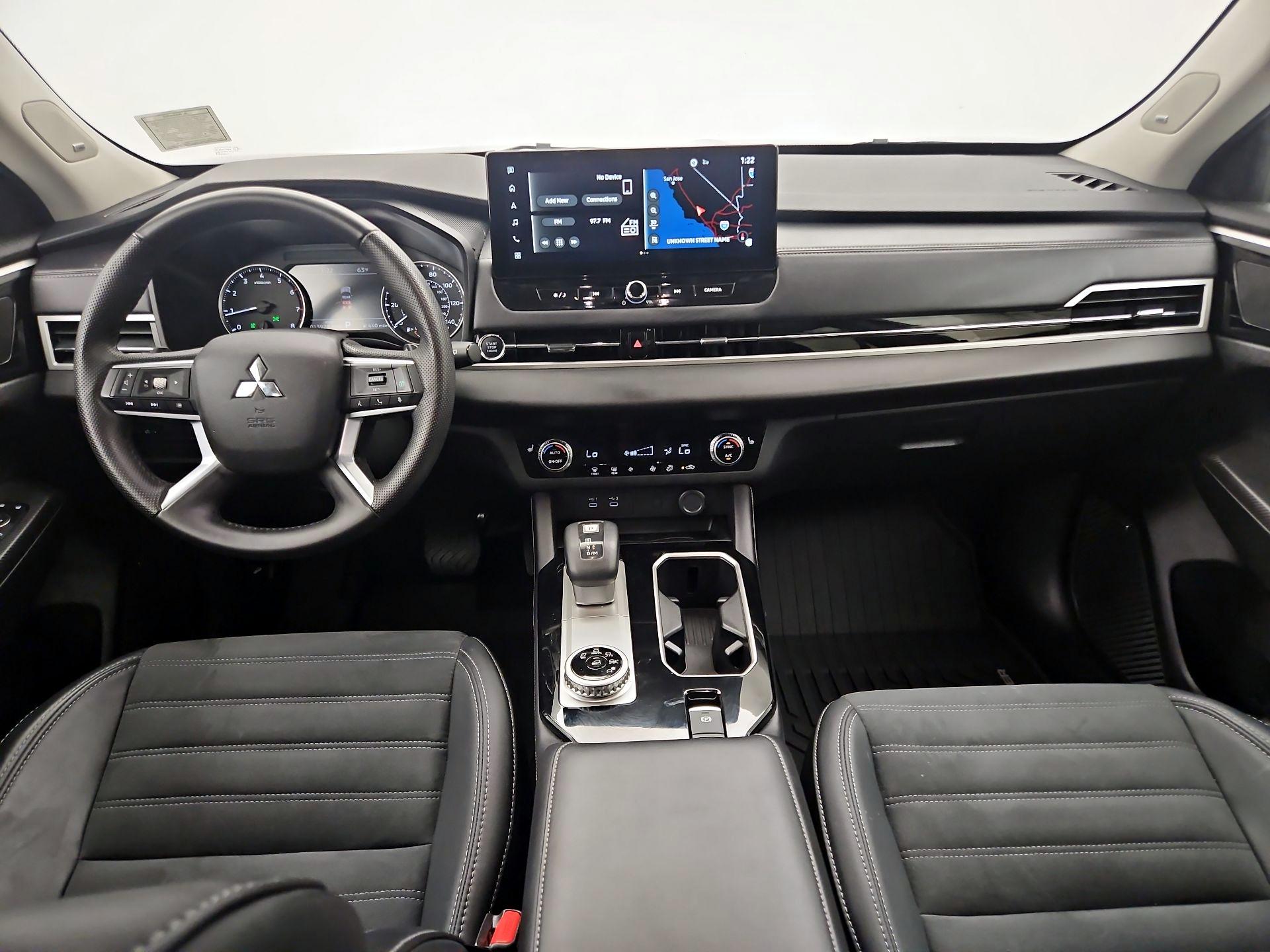 Thumbnail: 2025 Mitsubishi Outlander - 9