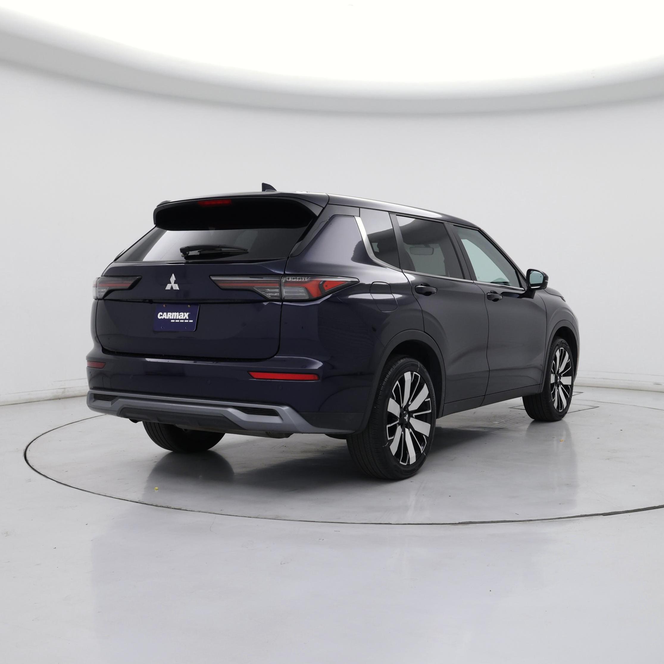 Thumbnail: 2025 Mitsubishi Outlander - 8