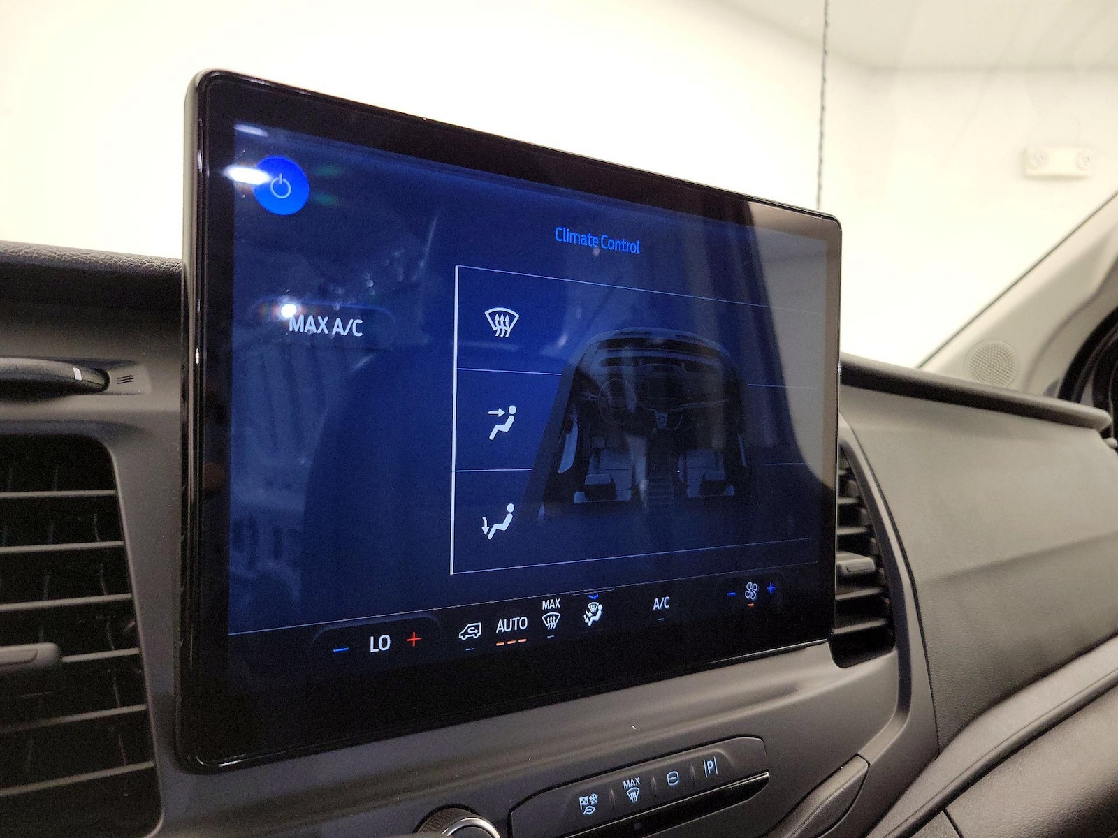 2024 Ford Transit Van Base - Photo 17