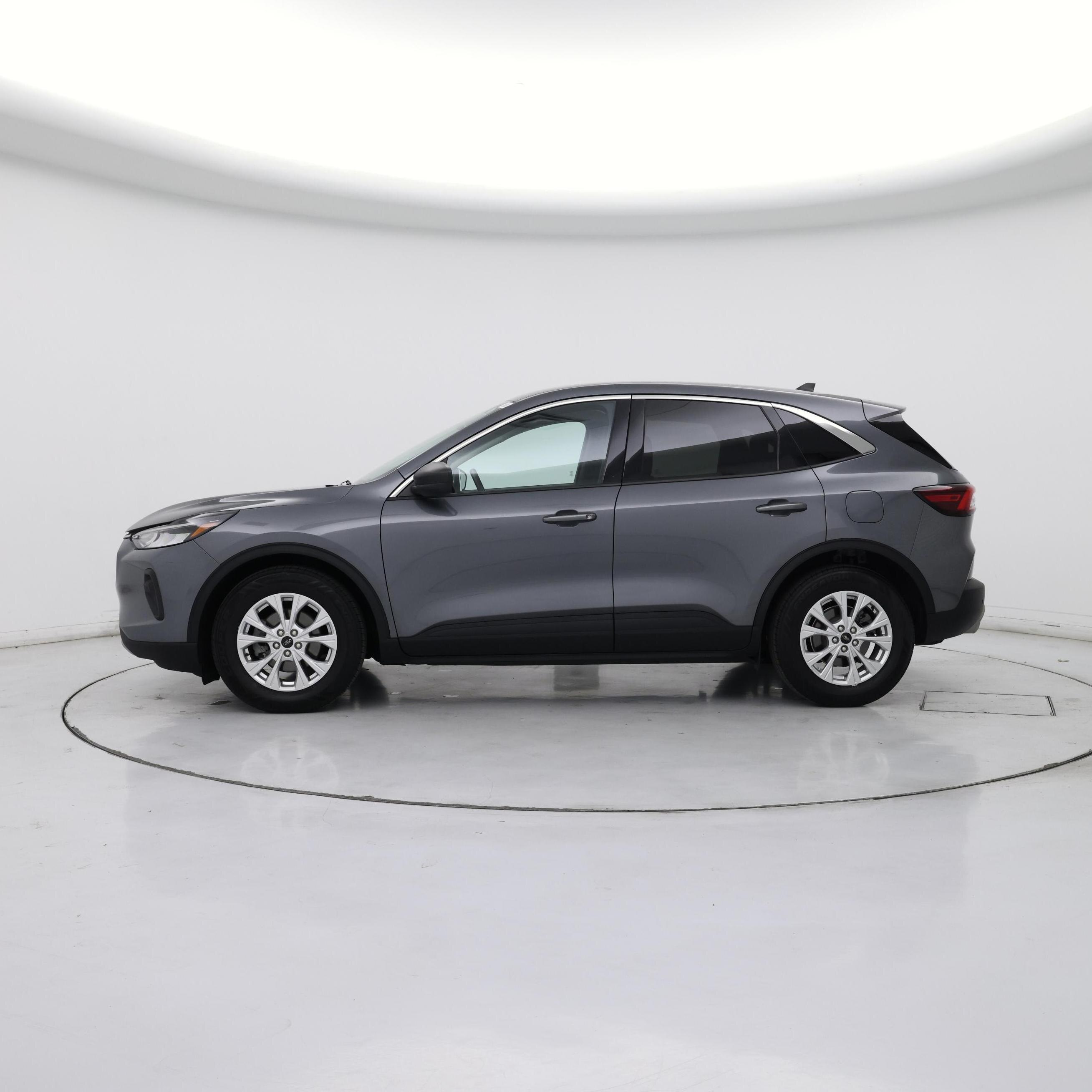 Thumbnail: 2023 Ford Escape - 3