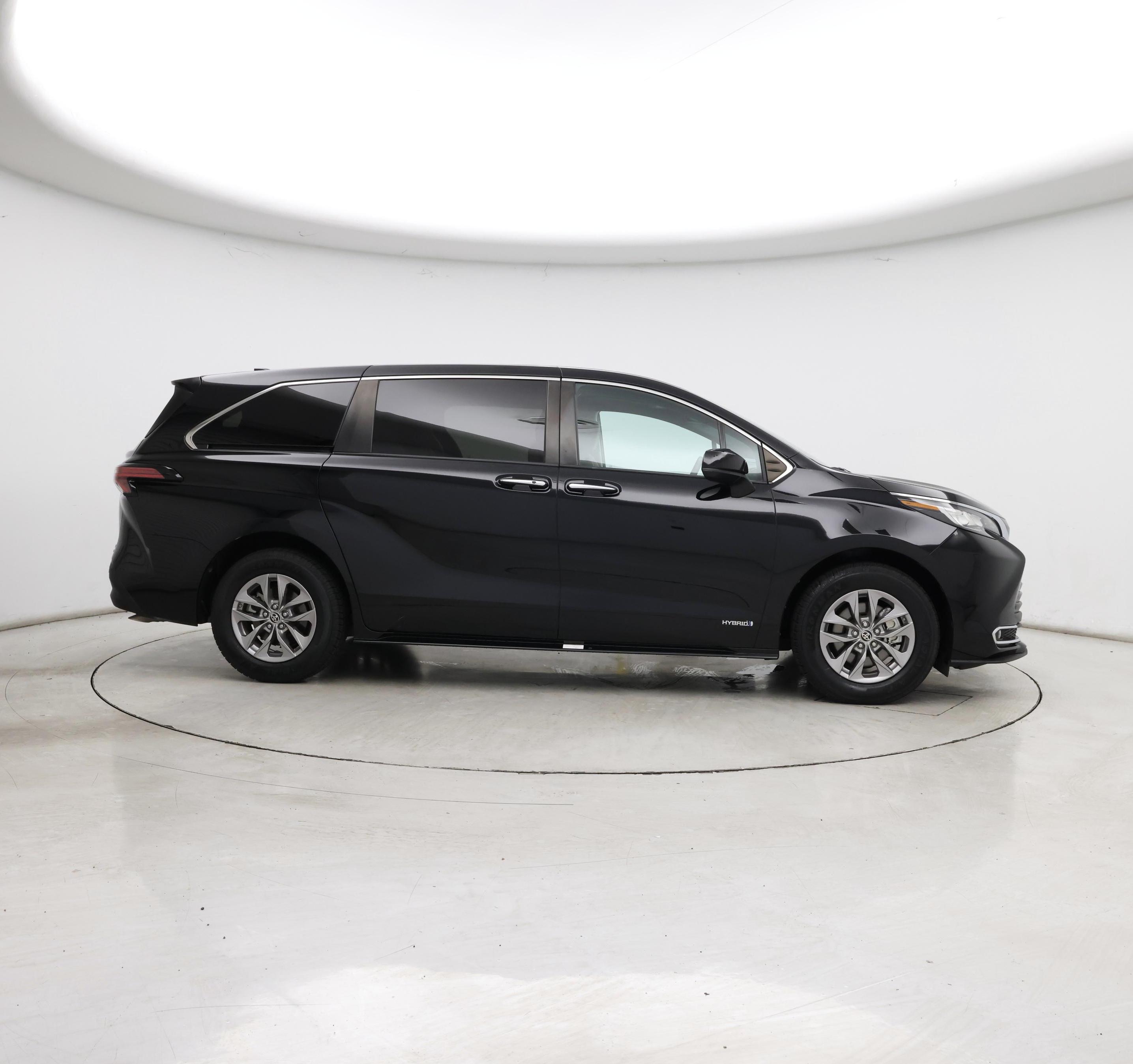 Thumbnail: 2021 Toyota Sienna - 7