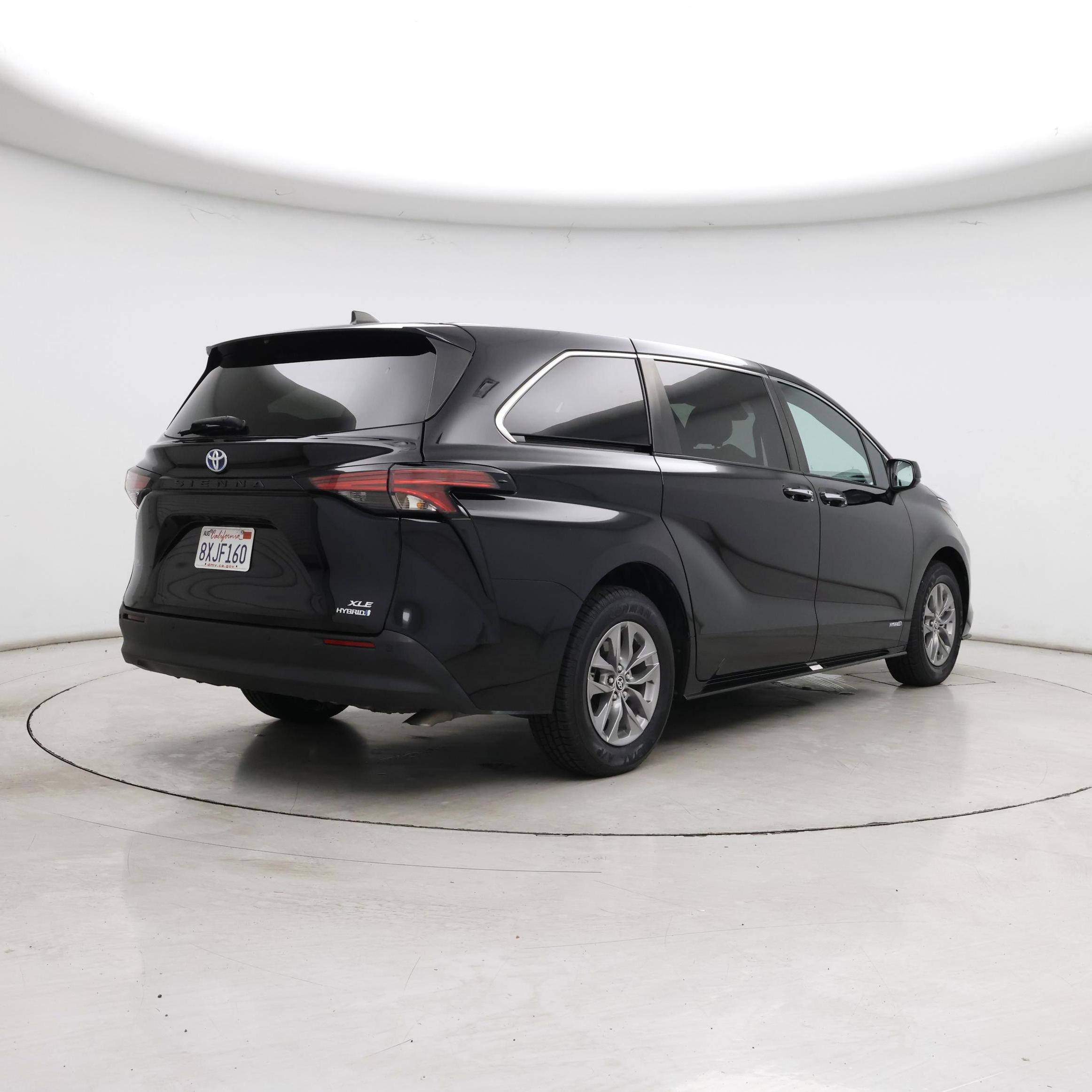 Thumbnail: 2021 Toyota Sienna - 8