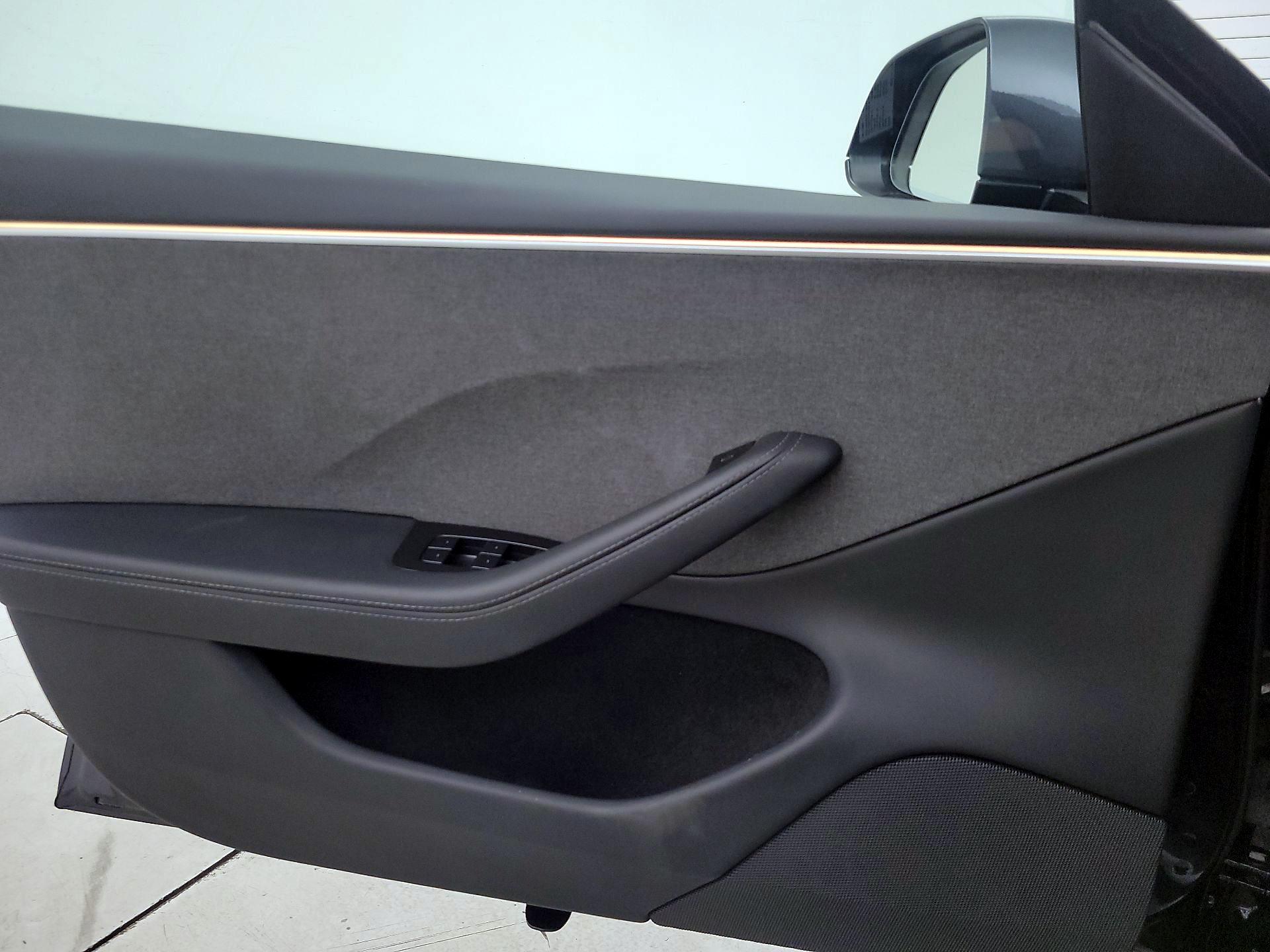 Thumbnail: 2024 Tesla Model 3 - 12