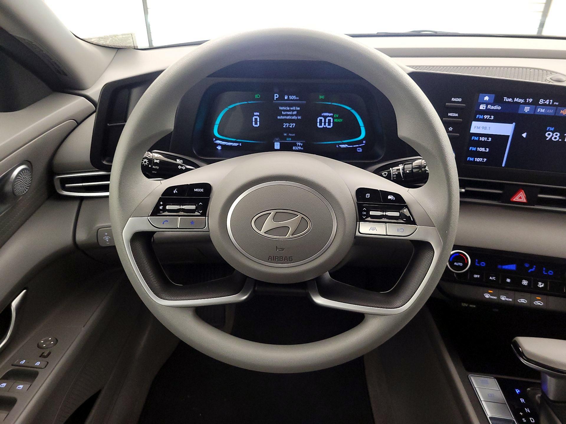 Thumbnail: 2025 Hyundai Elantra - 10