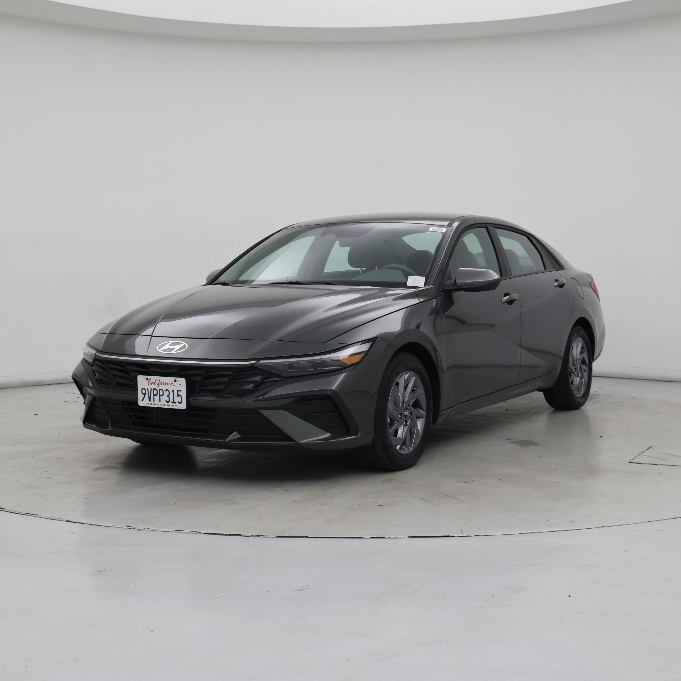Thumbnail: 2025 Hyundai Elantra - 4