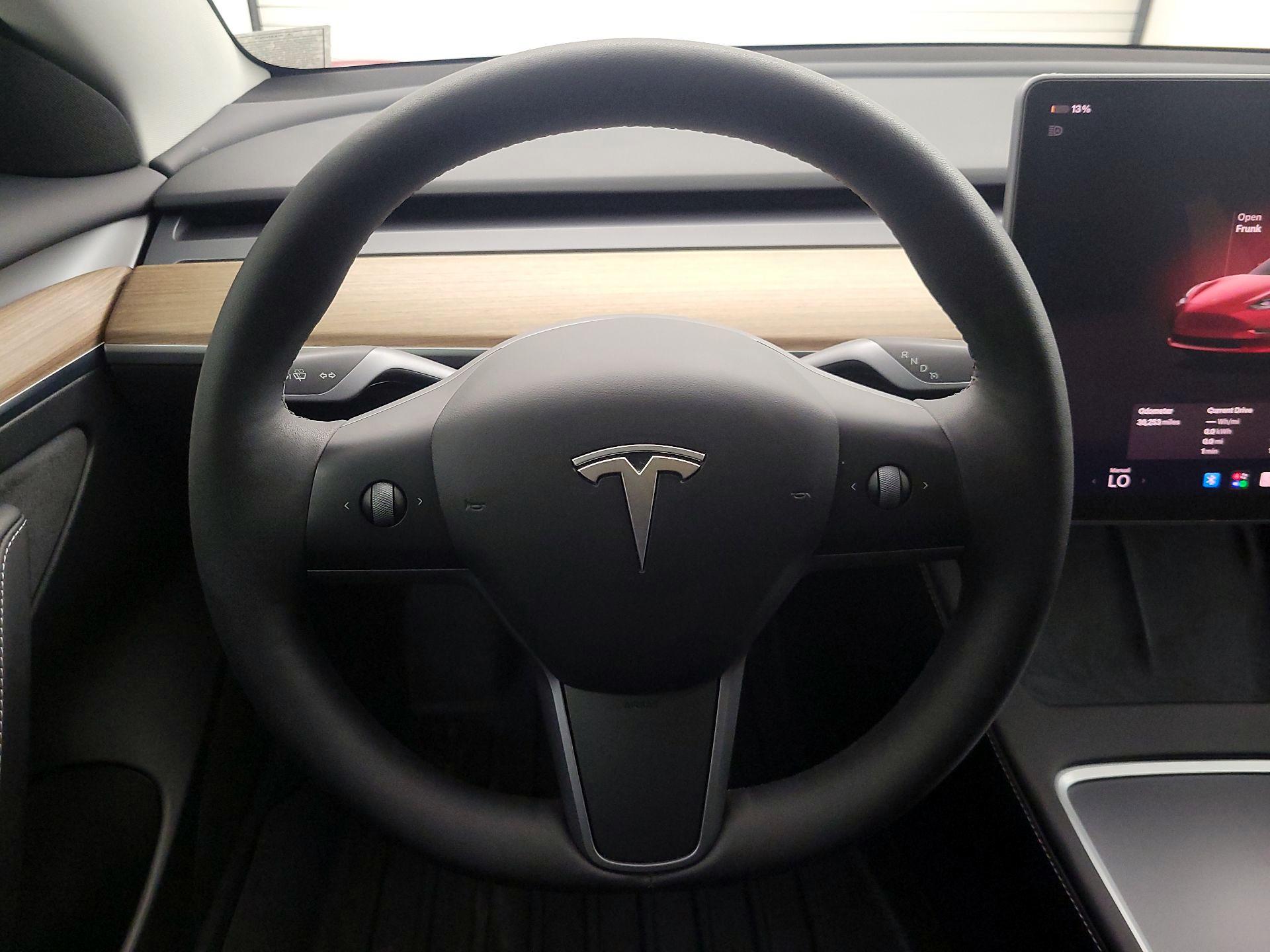 Thumbnail: 2023 Tesla Model 3 - 10