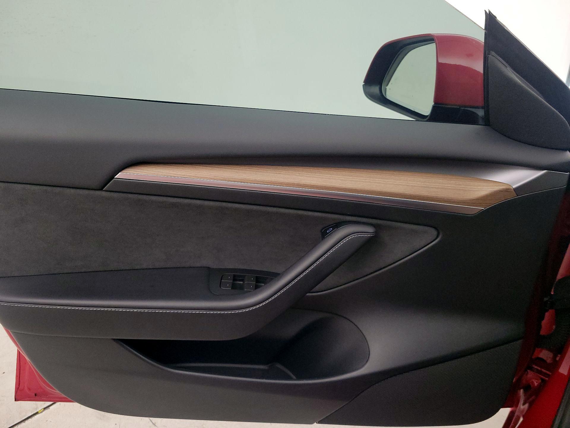 Thumbnail: 2023 Tesla Model 3 - 12