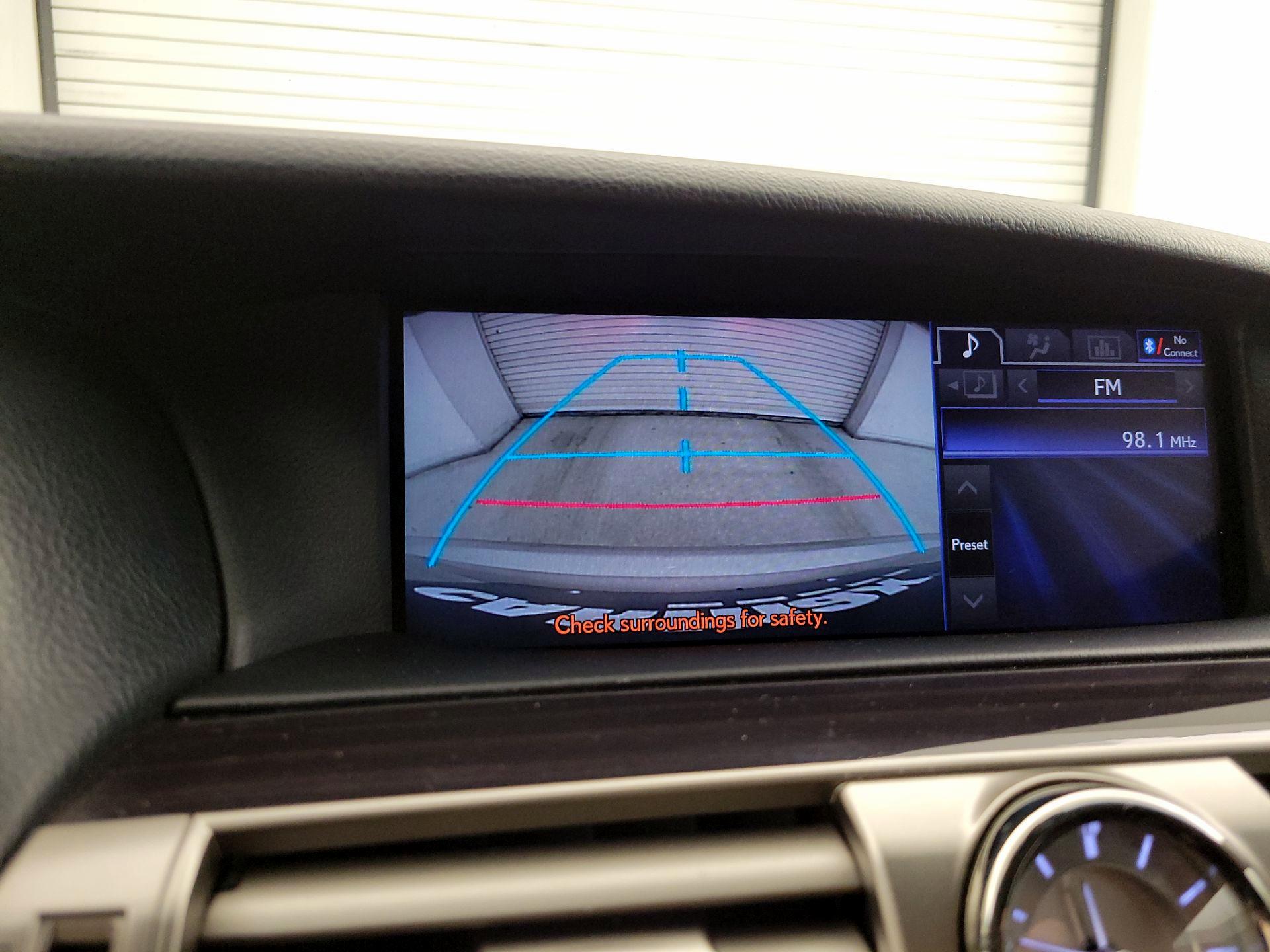 Thumbnail: 2014 Lexus LS - 15