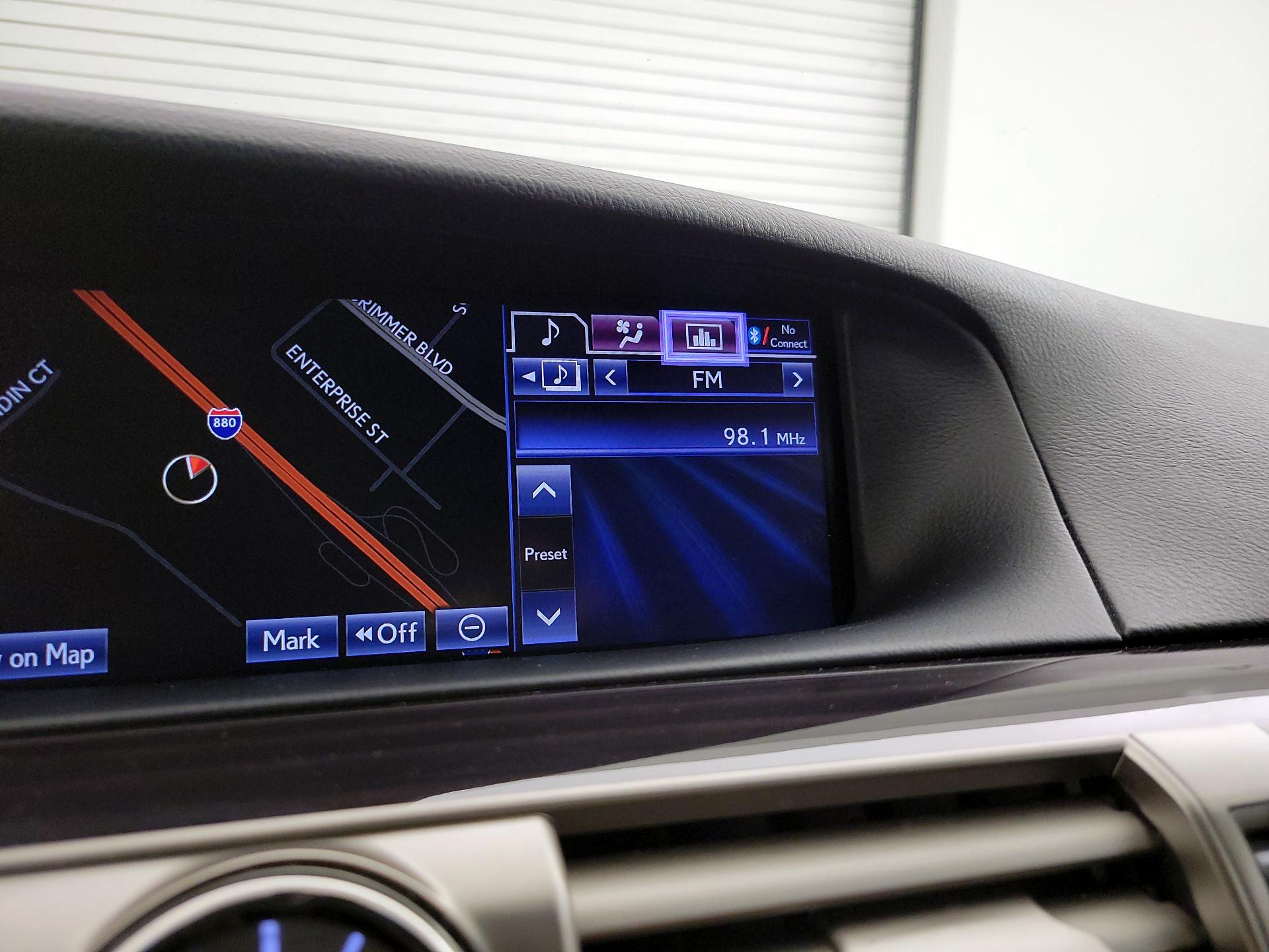 Thumbnail: 2014 Lexus LS - 16