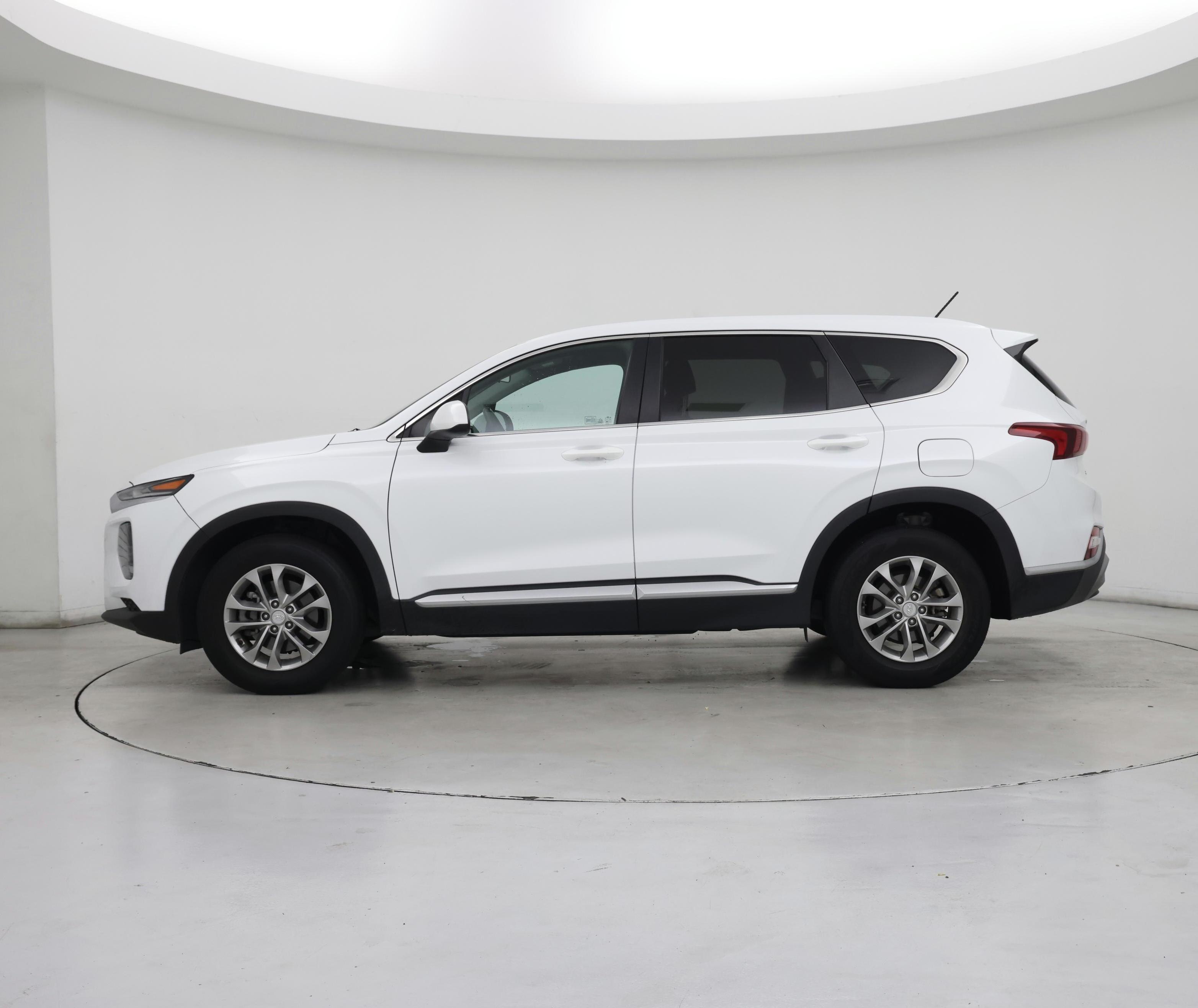 Thumbnail: 2019 Hyundai Santa Fe - 3