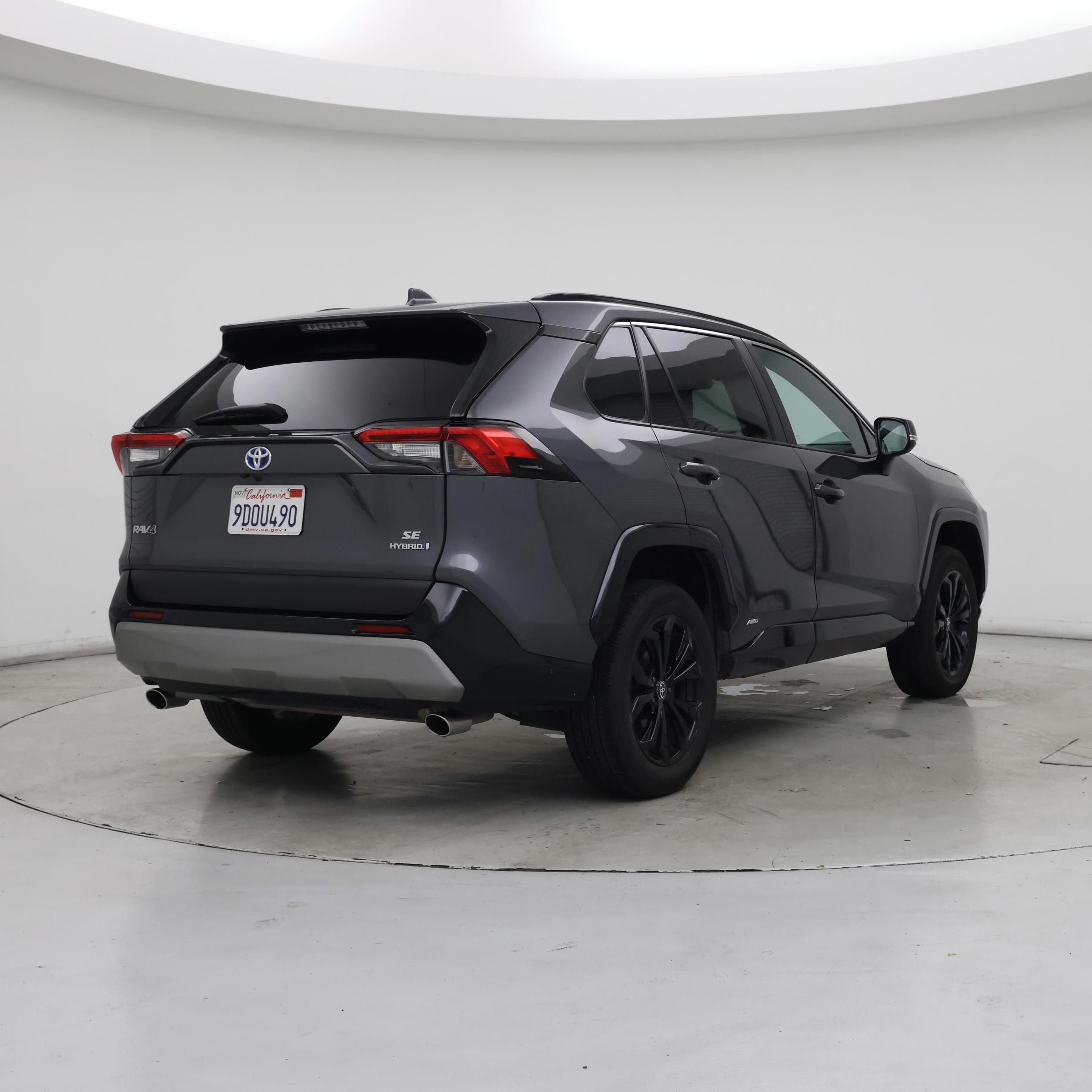 Thumbnail: 2022 Toyota RAV4 - 8