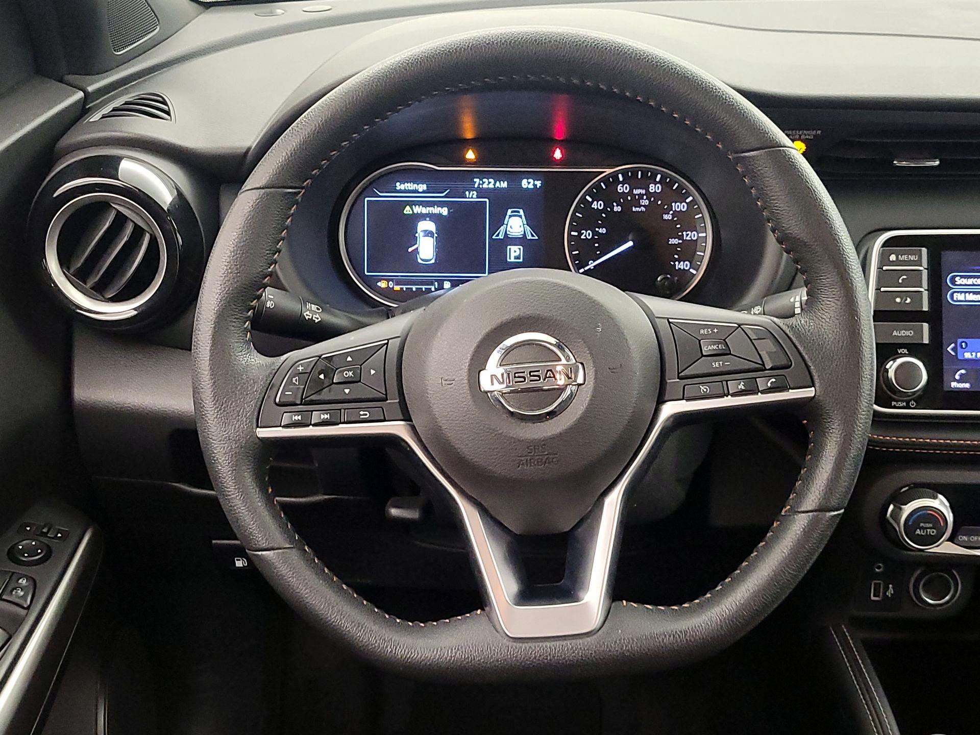 Thumbnail: 2020 Nissan Kicks - 10