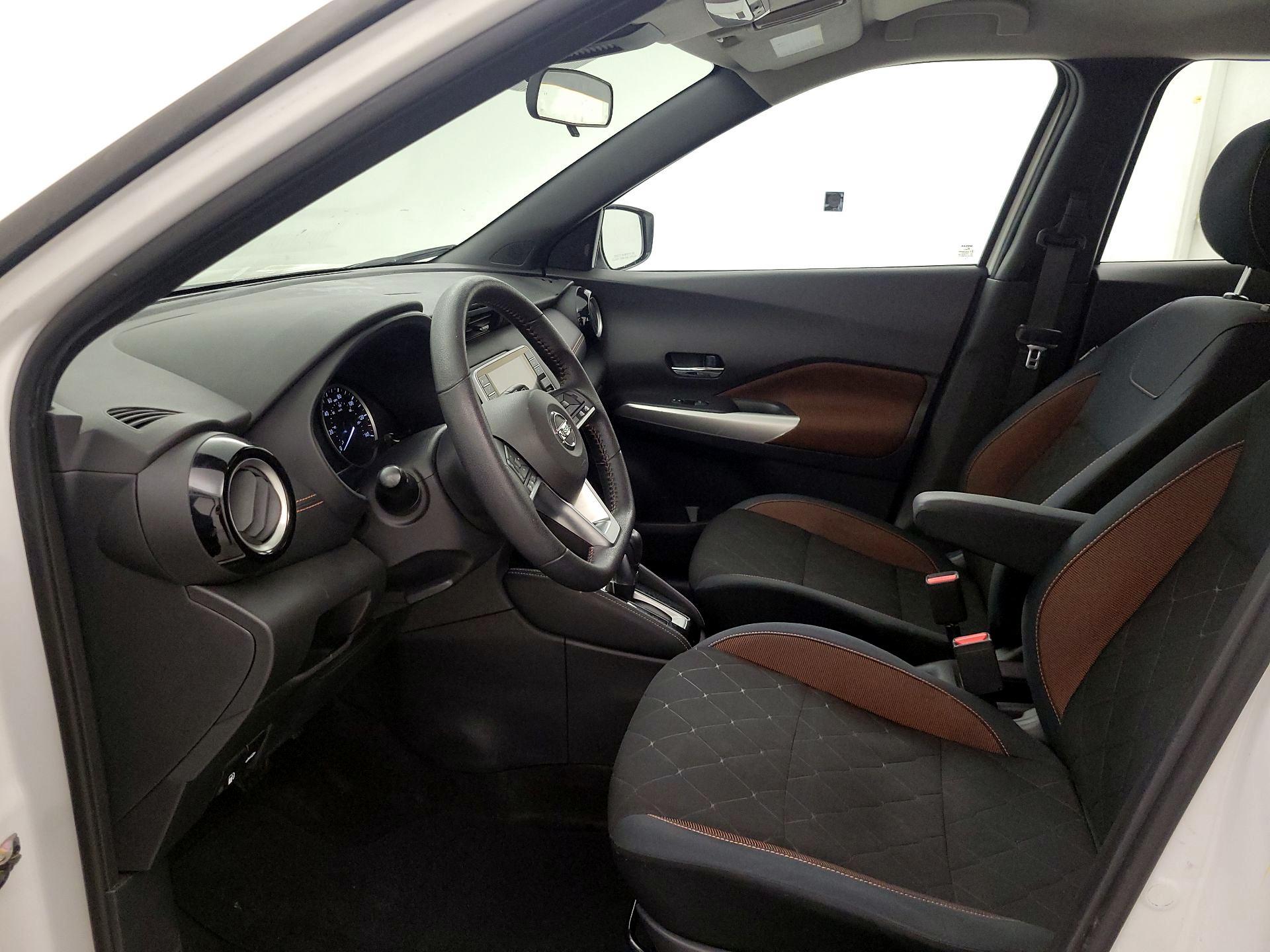 Thumbnail: 2020 Nissan Kicks - 11