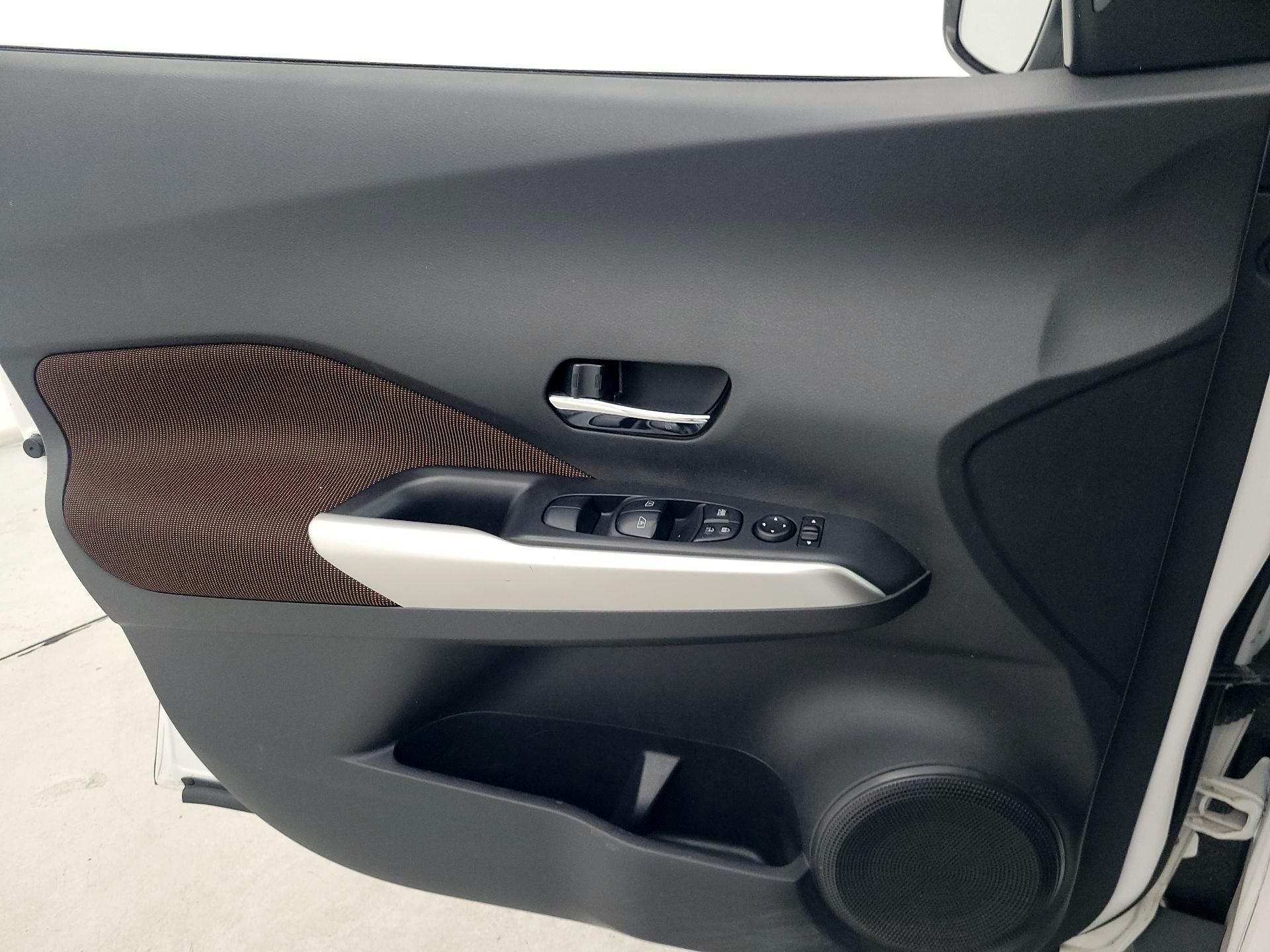 Thumbnail: 2020 Nissan Kicks - 12