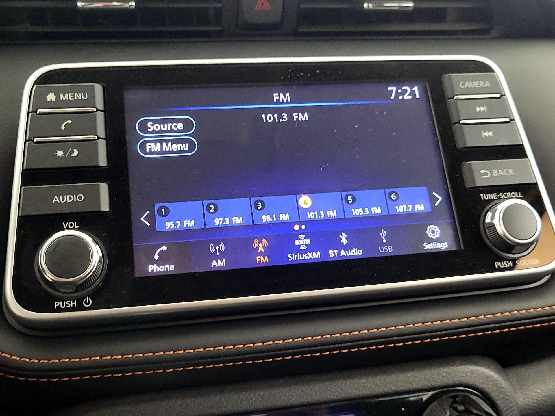 Thumbnail: 2020 Nissan Kicks - 14