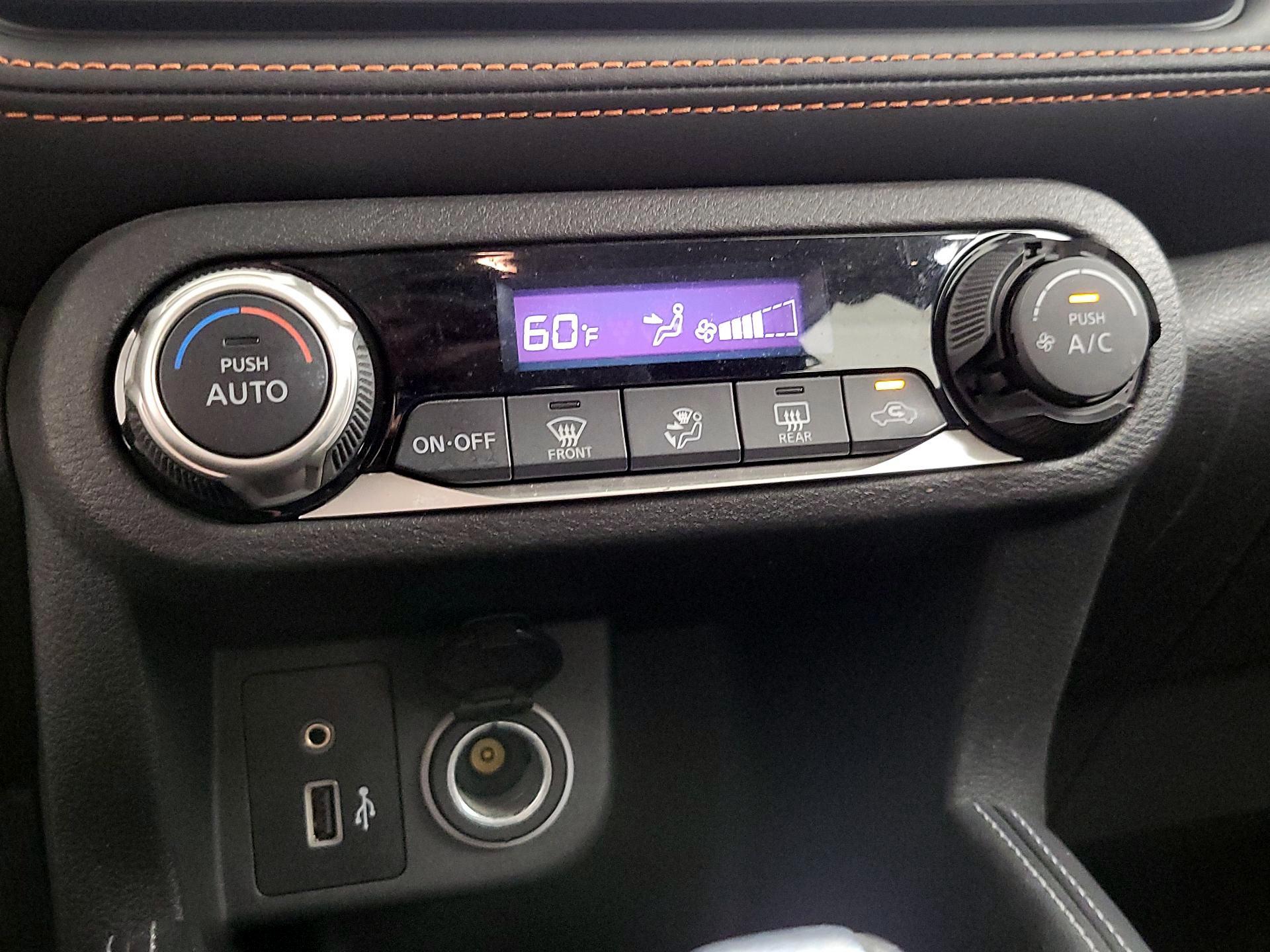 Thumbnail: 2020 Nissan Kicks - 15