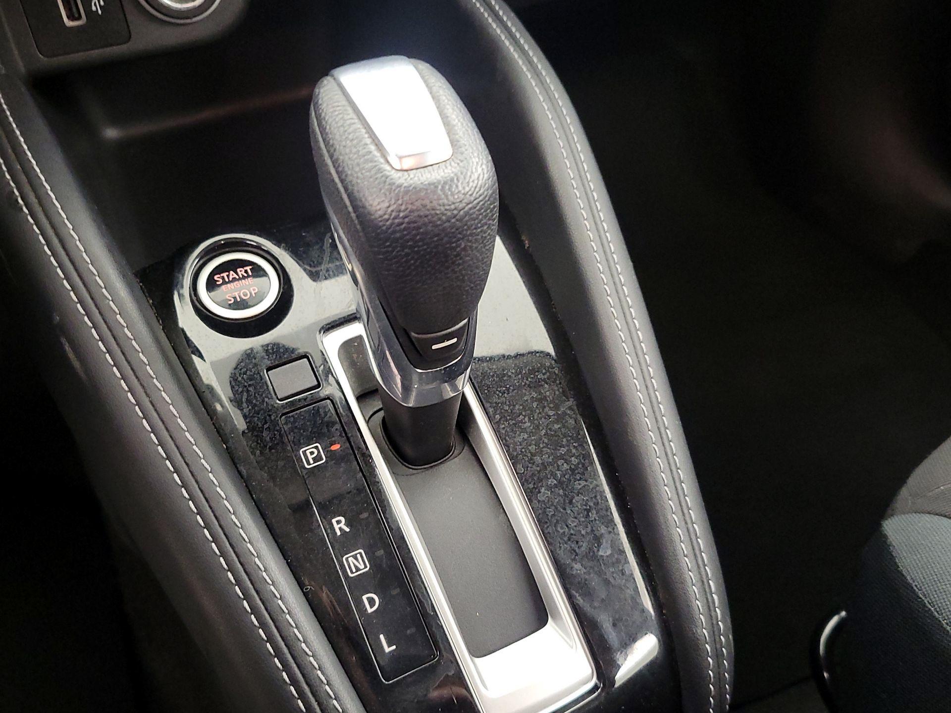 Thumbnail: 2020 Nissan Kicks - 16