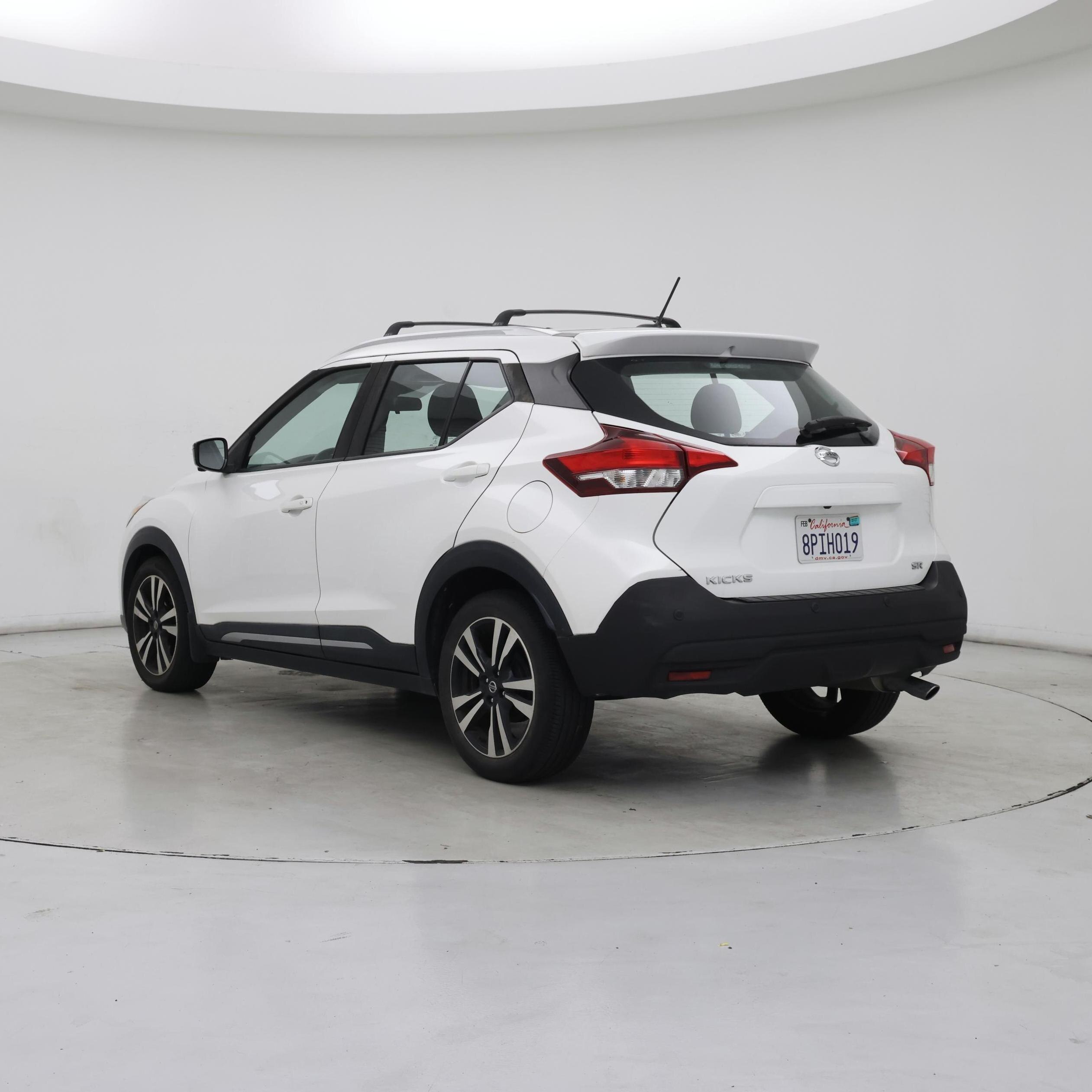 Thumbnail: 2020 Nissan Kicks - 2