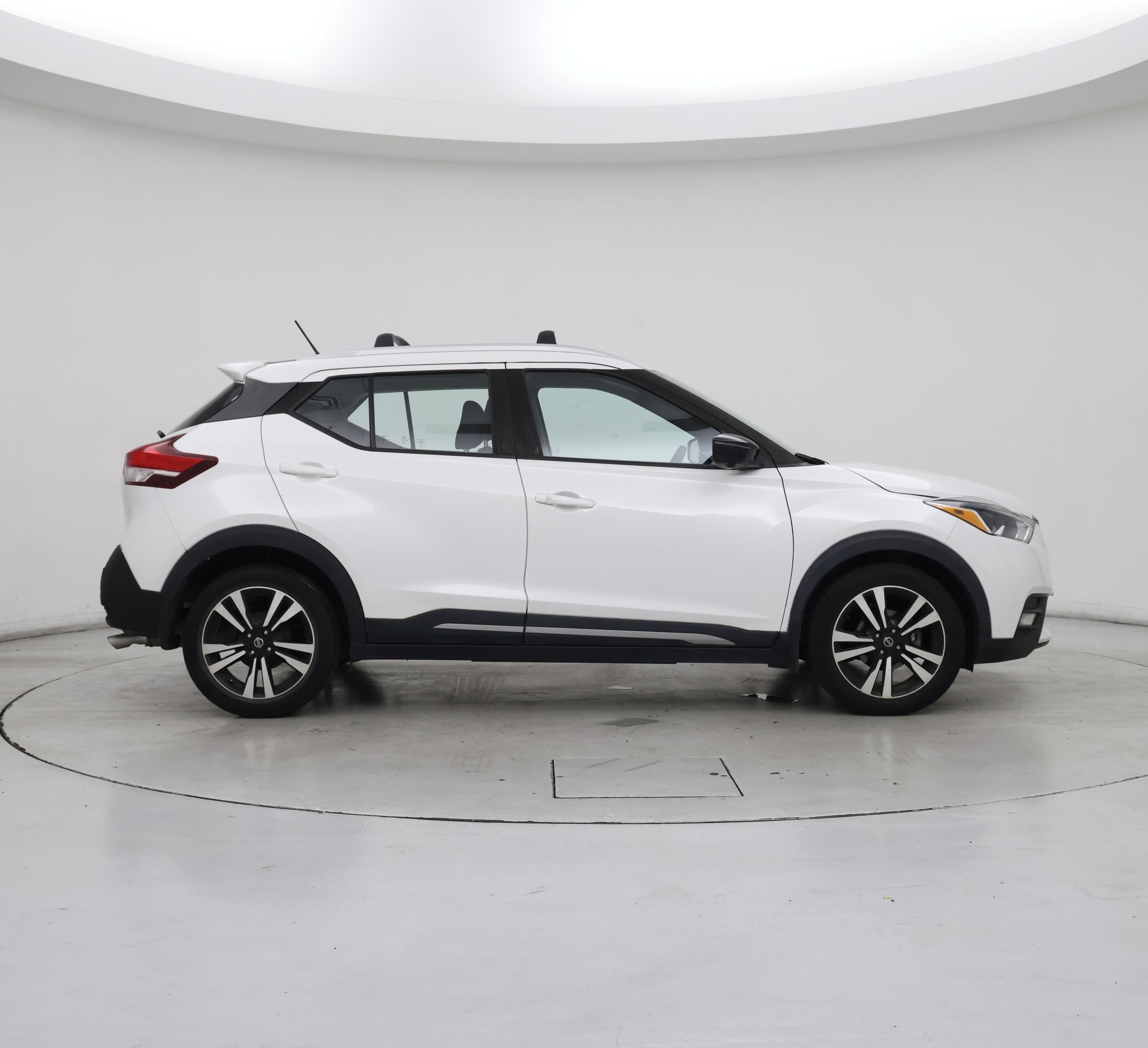 Thumbnail: 2020 Nissan Kicks - 7