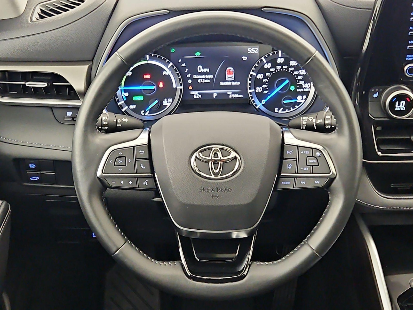 2021 Toyota Highlander XLE - Photo 11