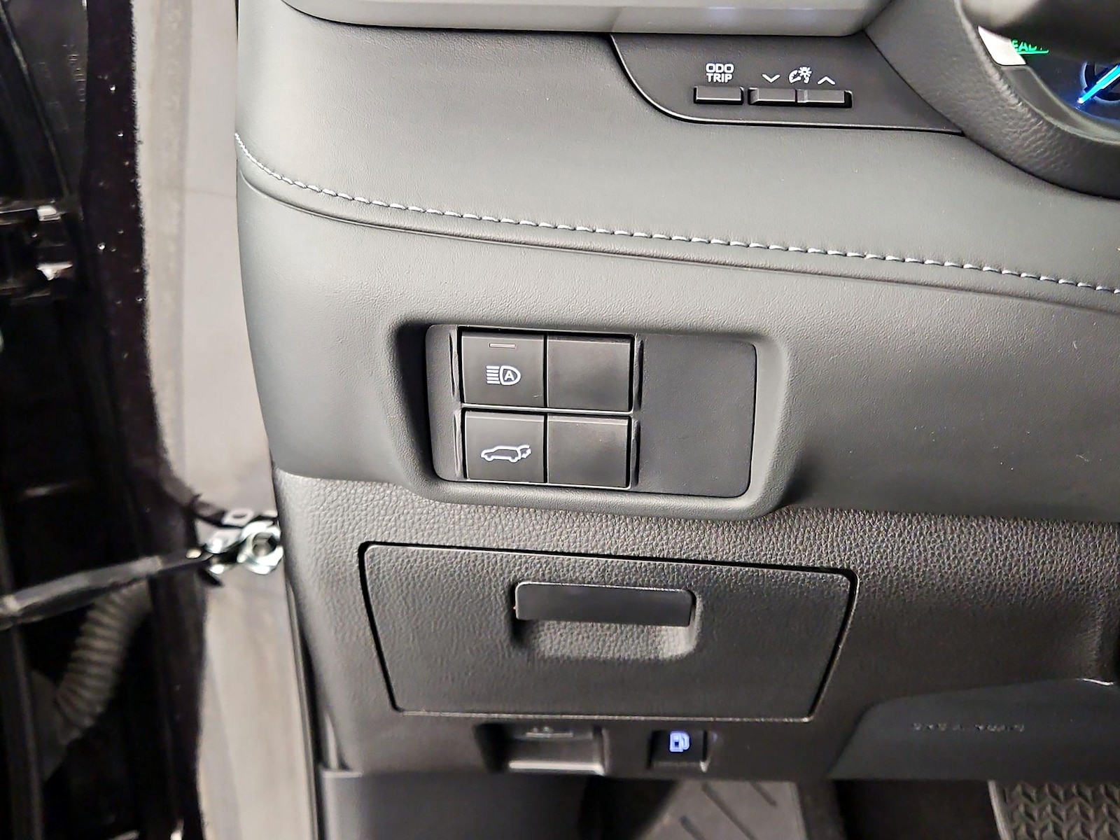 2021 Toyota Highlander XLE - Photo 14