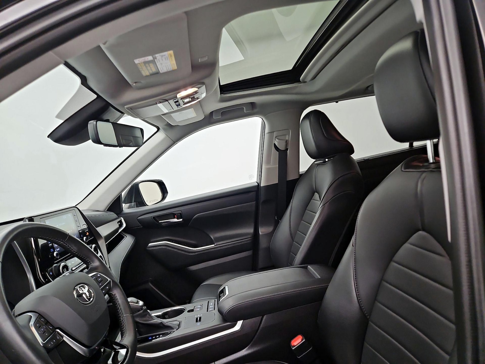 2021 Toyota Highlander XLE - Photo 20