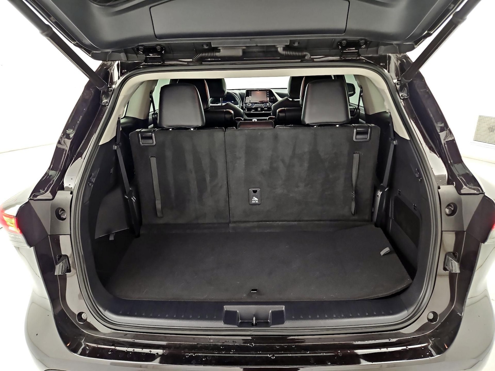 2021 Toyota Highlander XLE - Photo 23