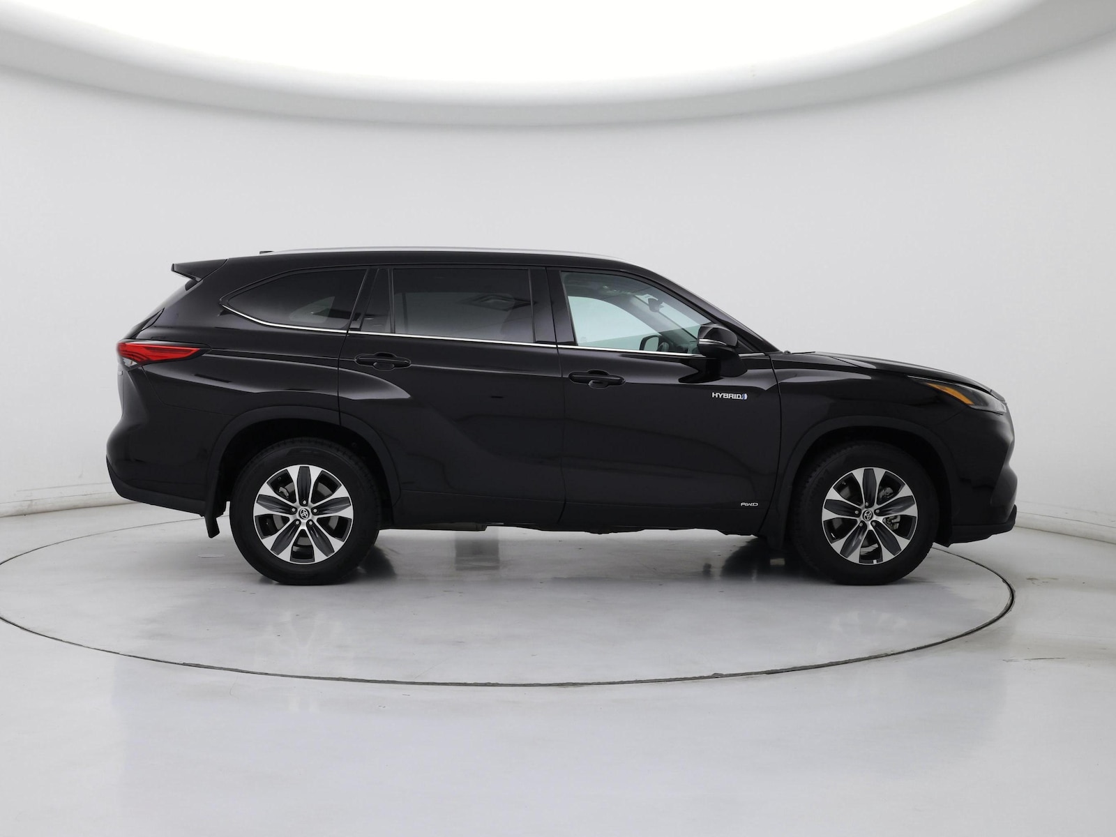 2021 Toyota Highlander XLE - Photo 8