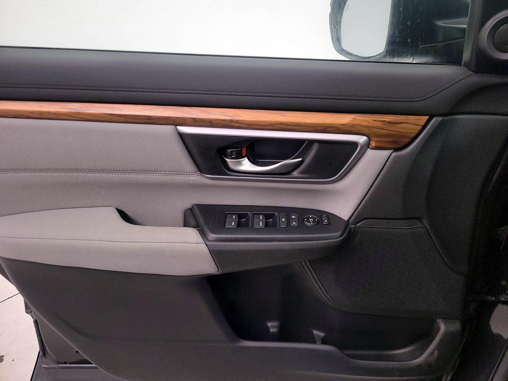 Thumbnail: 2017 Honda CR-V - 12