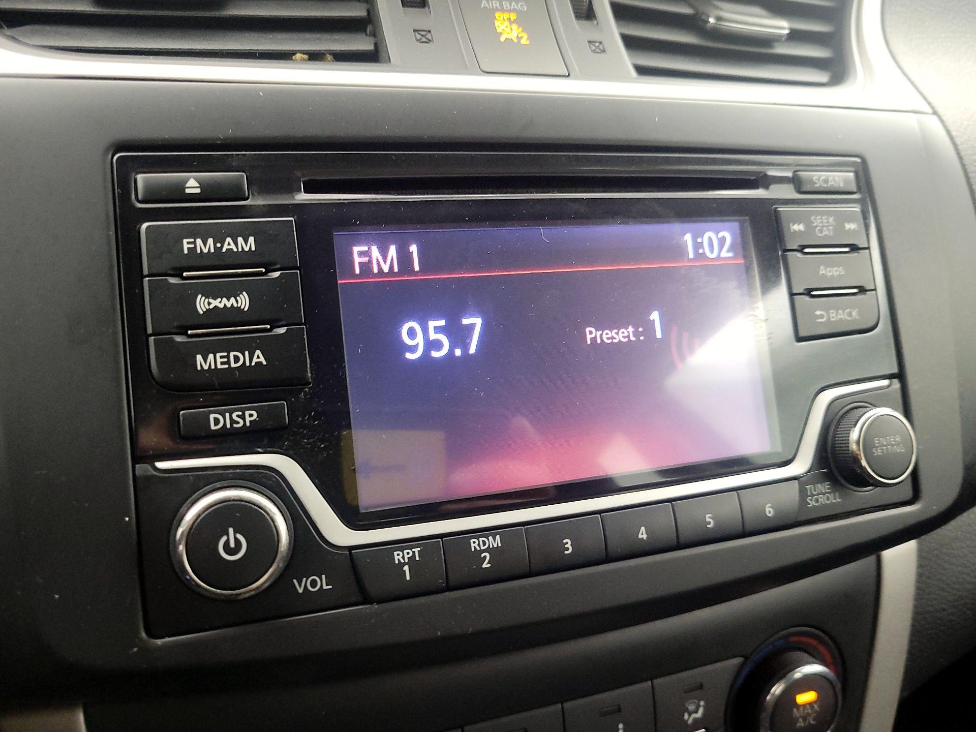 Thumbnail: 2015 Nissan Sentra - 15