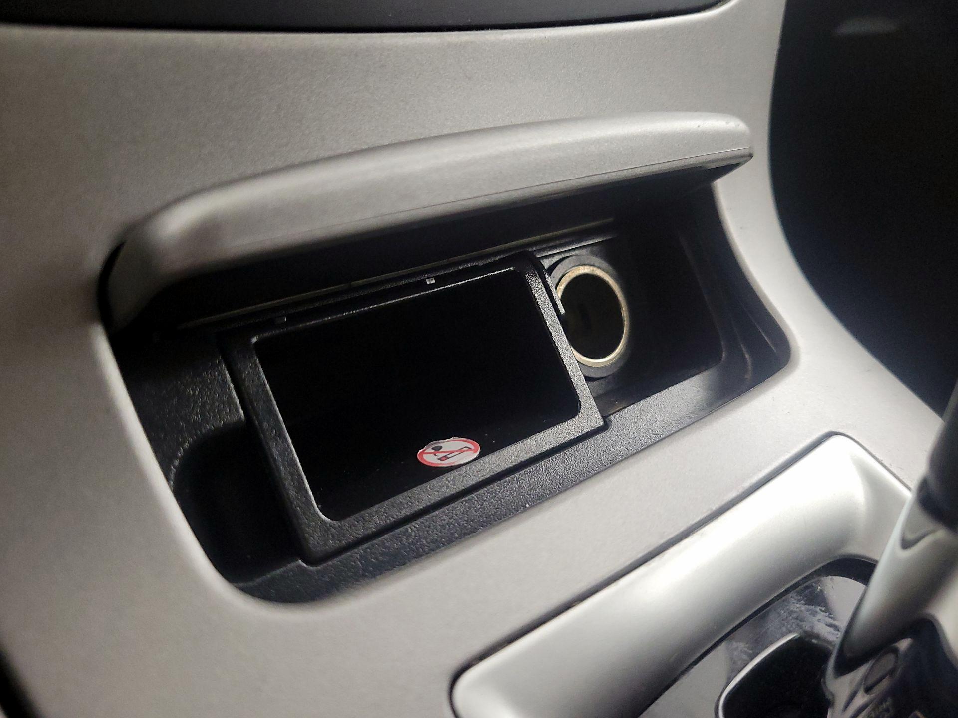 Thumbnail: 2015 Nissan Sentra - 18