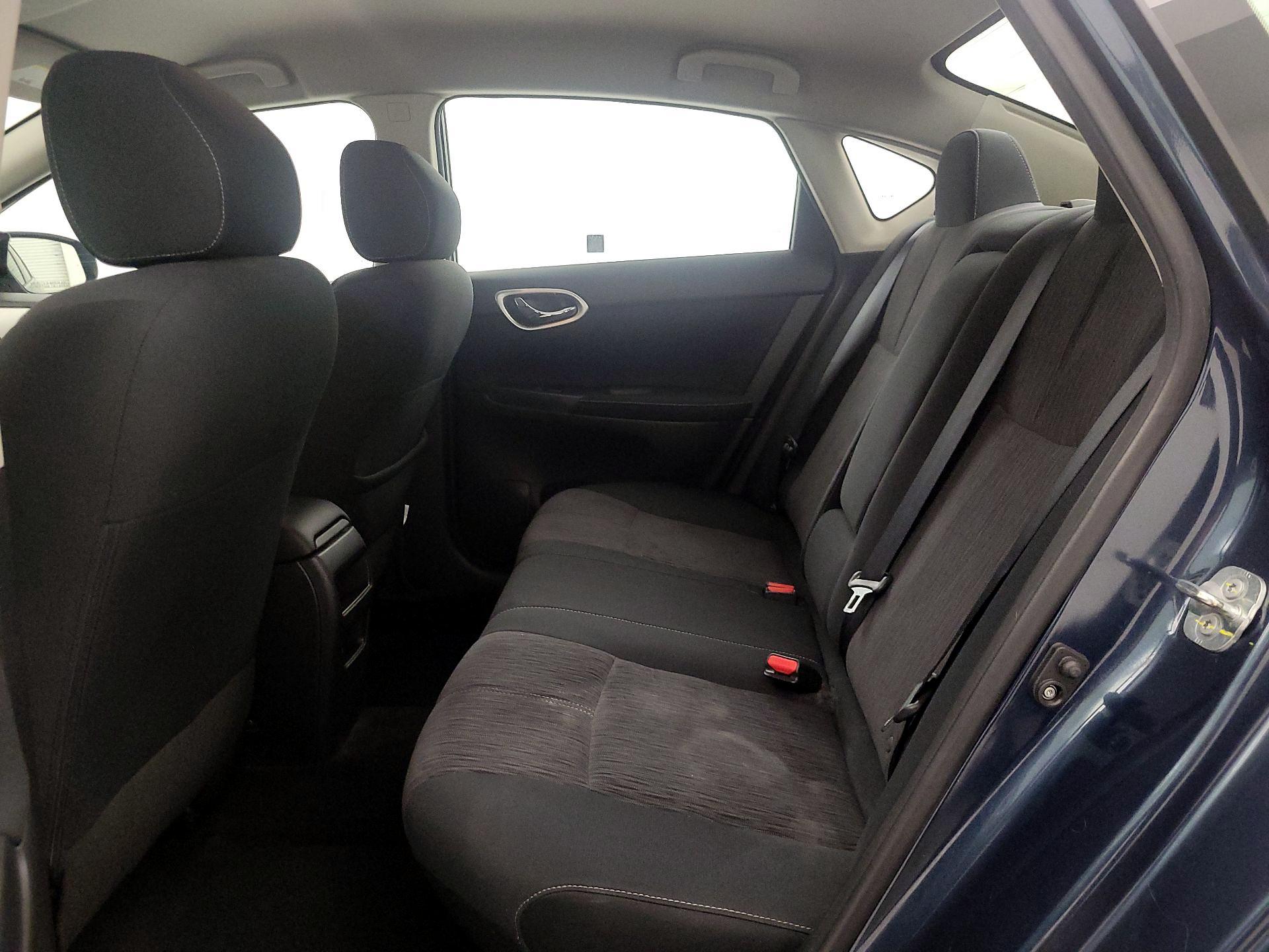 Thumbnail: 2015 Nissan Sentra - 19