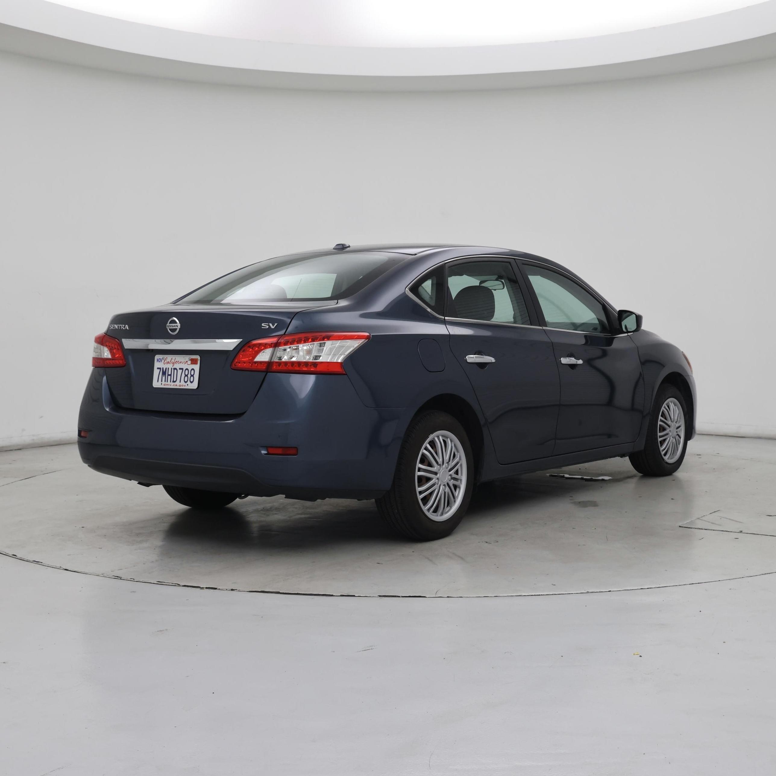 Thumbnail: 2015 Nissan Sentra - 8