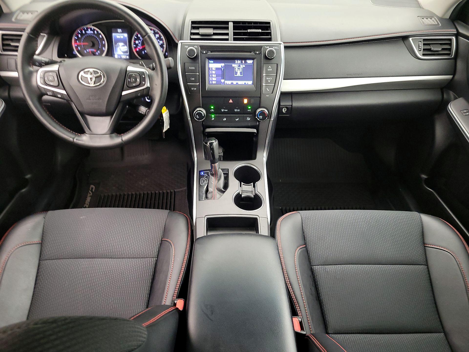 Thumbnail: 2016 Toyota Camry - 9