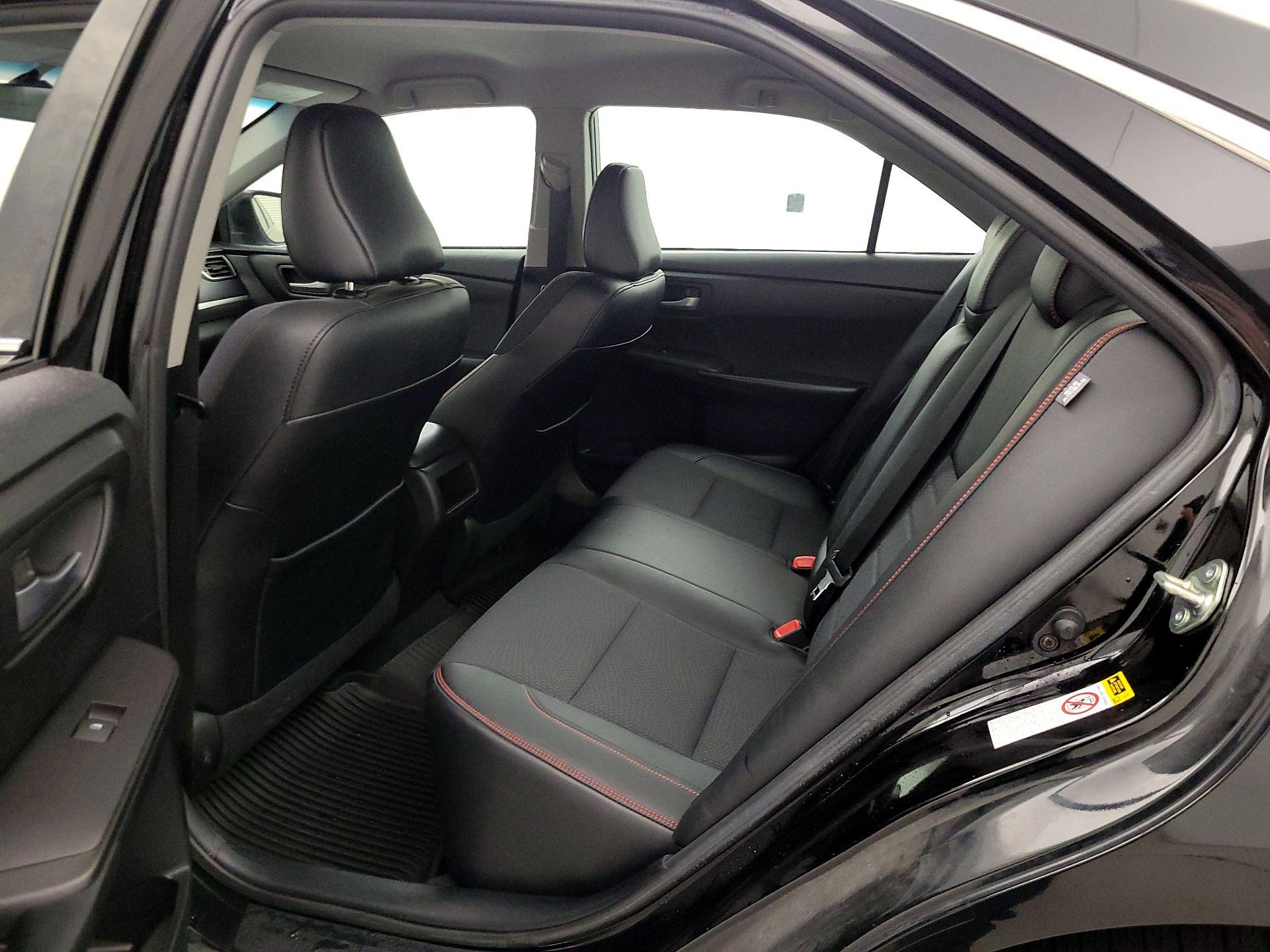 Thumbnail: 2016 Toyota Camry - 19