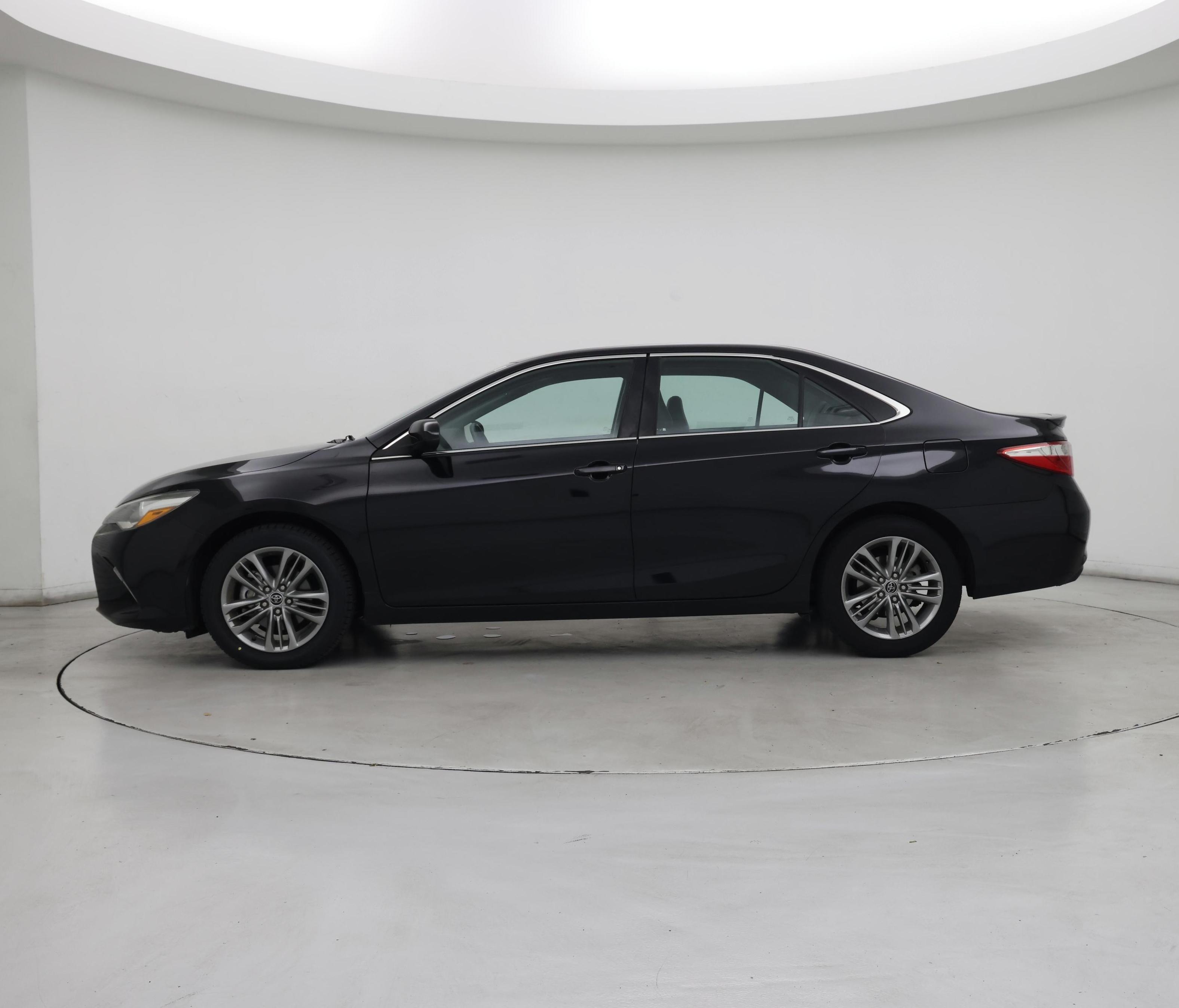 Thumbnail: 2016 Toyota Camry - 3