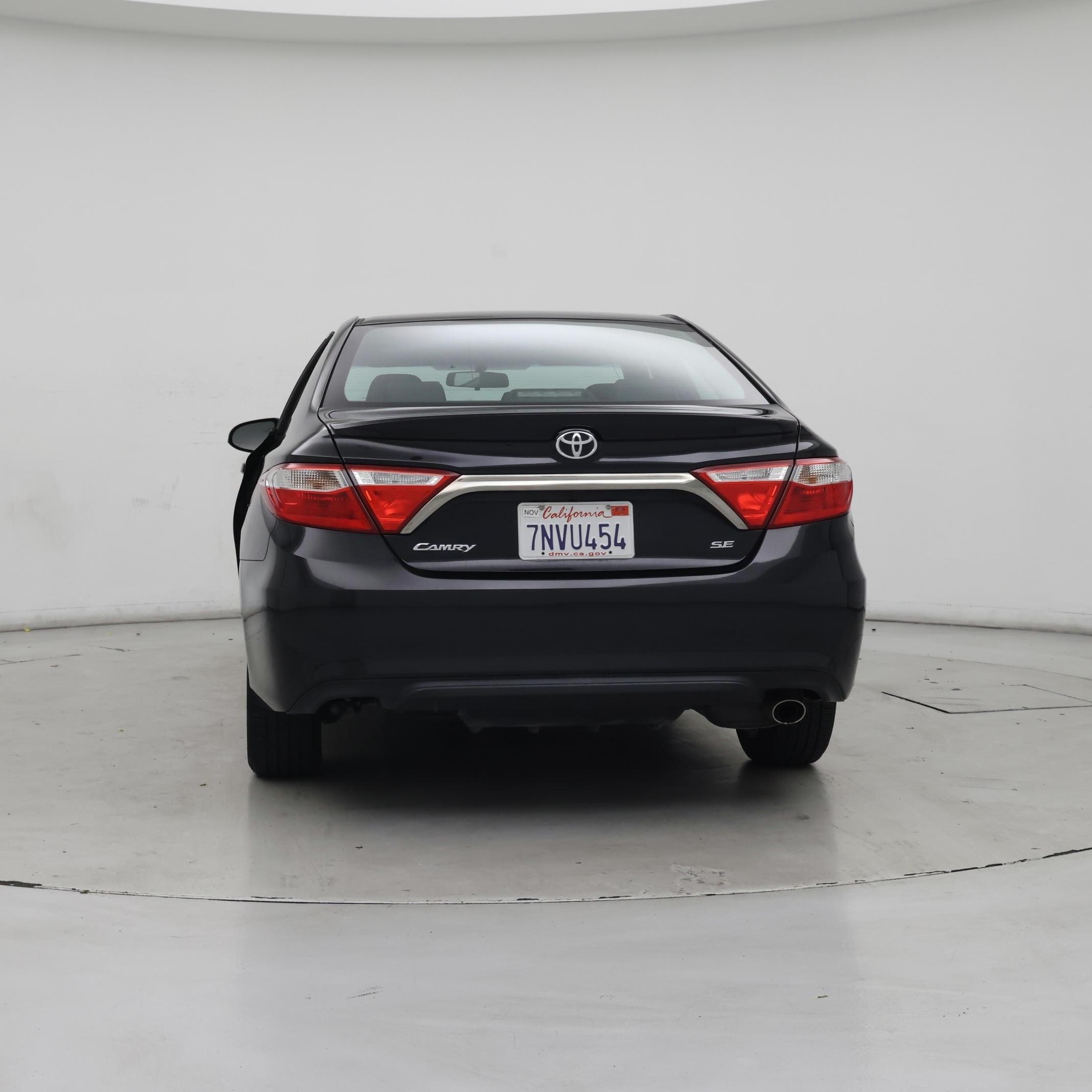 Thumbnail: 2016 Toyota Camry - 6