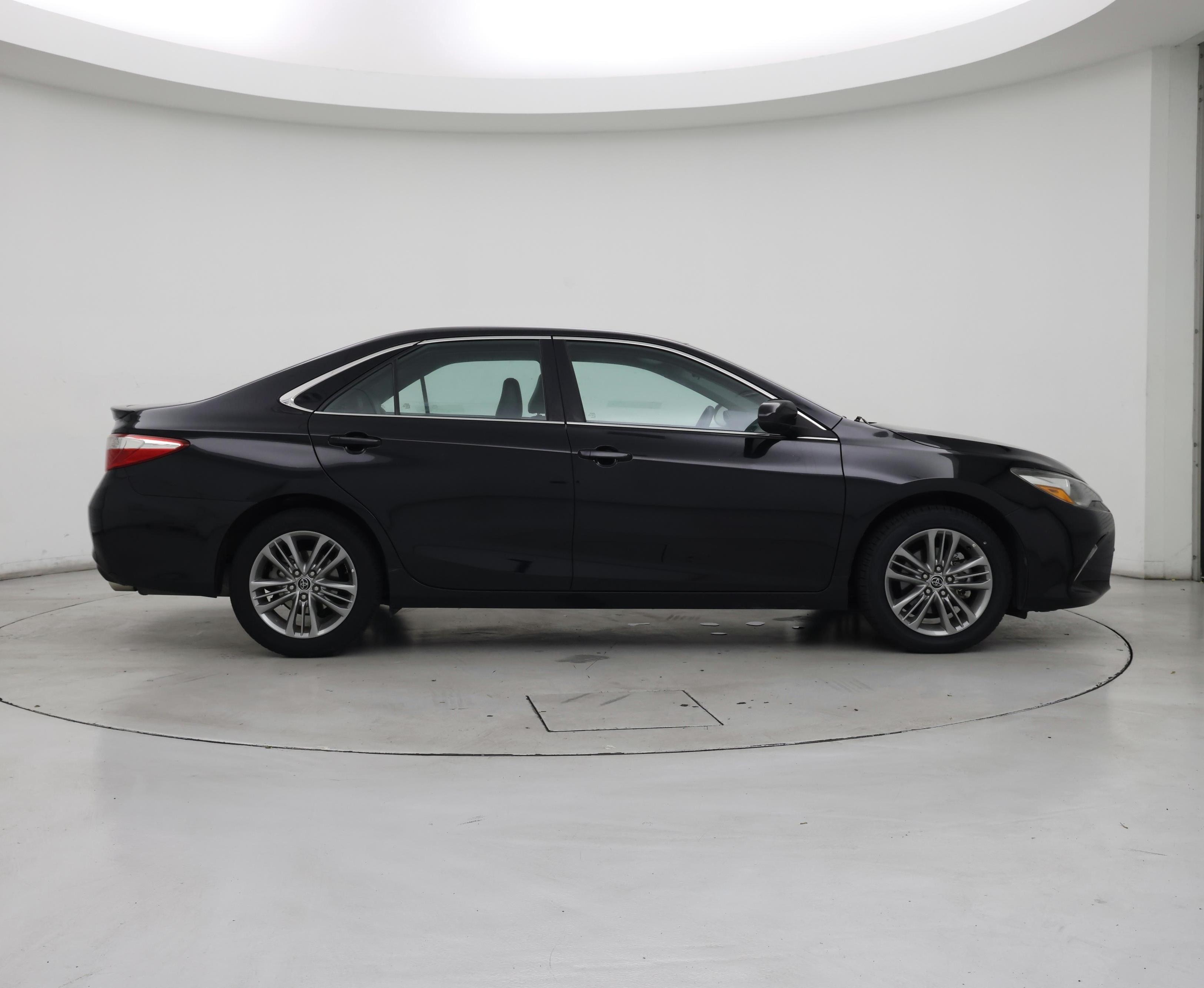 Thumbnail: 2016 Toyota Camry - 7