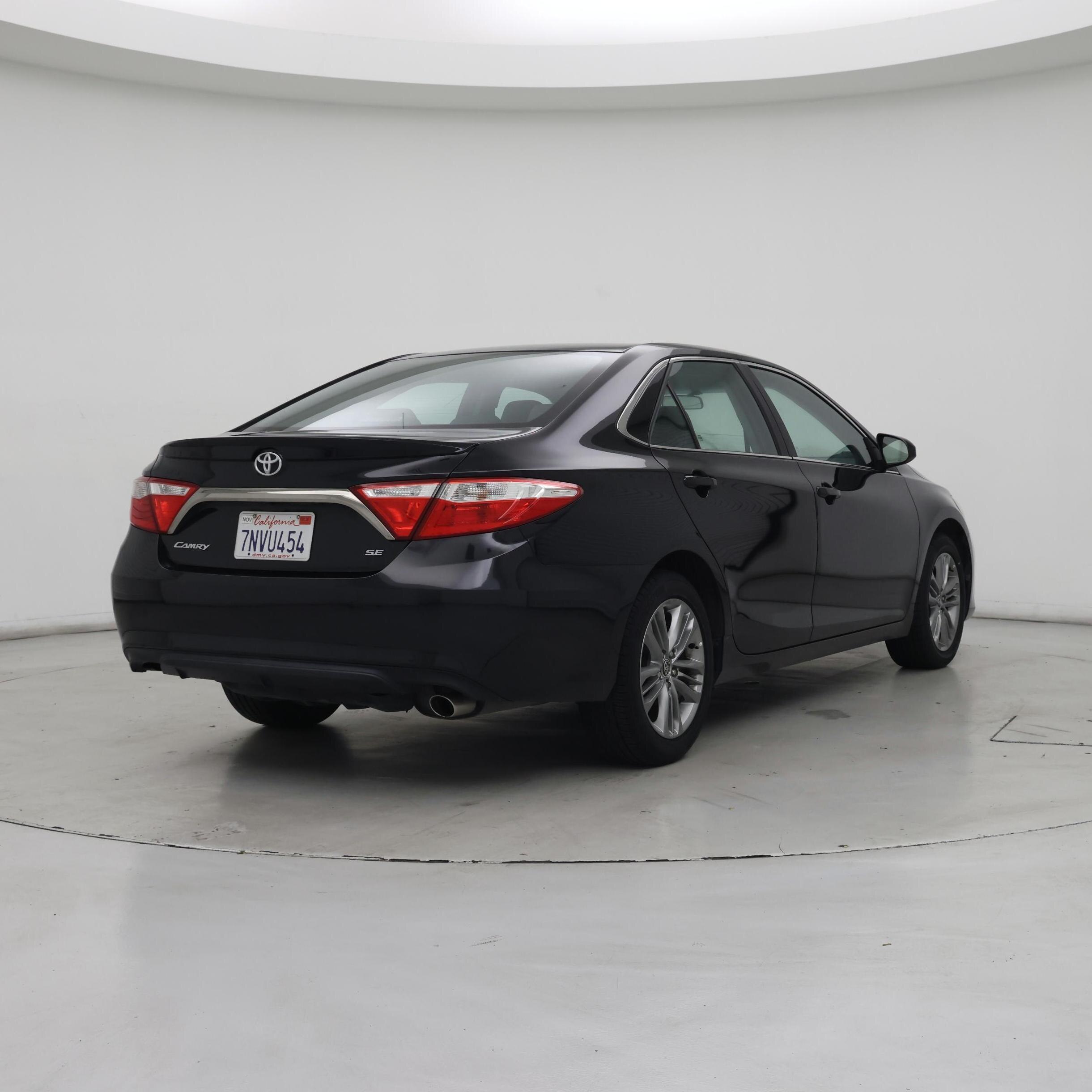Thumbnail: 2016 Toyota Camry - 8