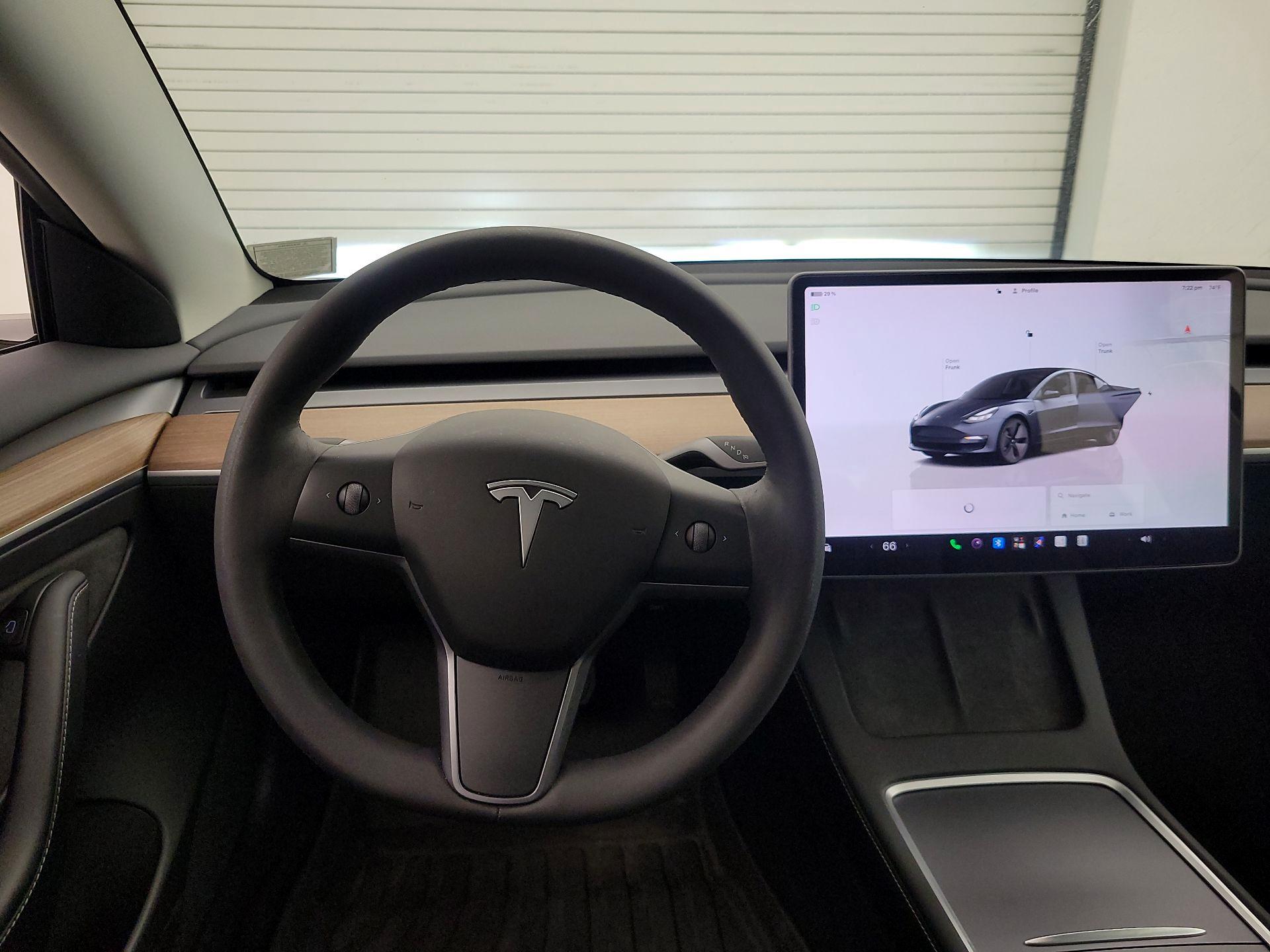 Thumbnail: 2023 Tesla Model 3 - 10
