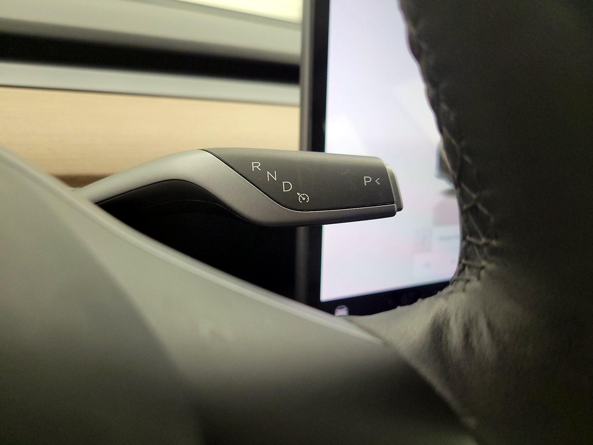 Thumbnail: 2023 Tesla Model 3 - 17