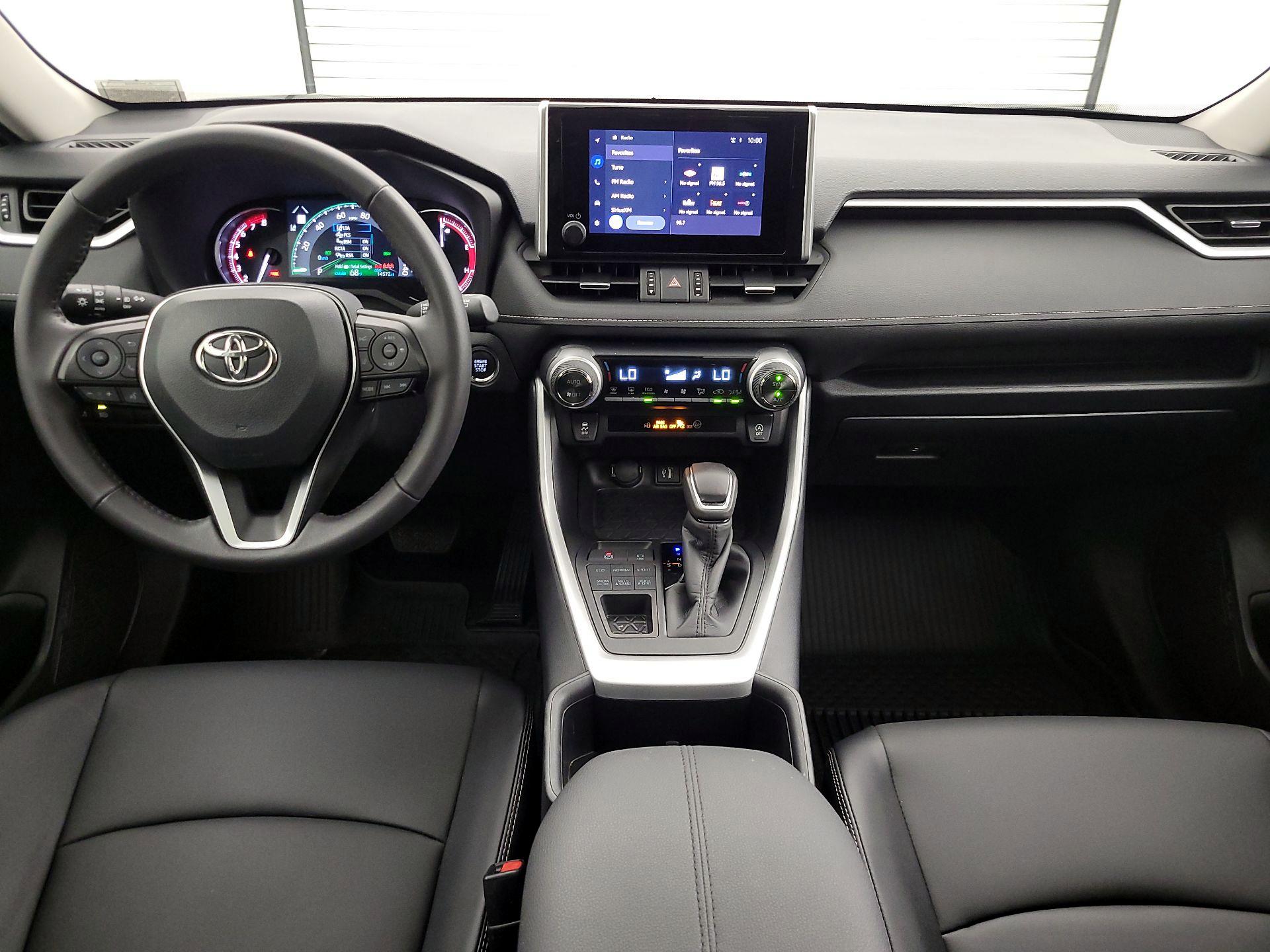 Thumbnail: 2025 Toyota RAV4 - 9