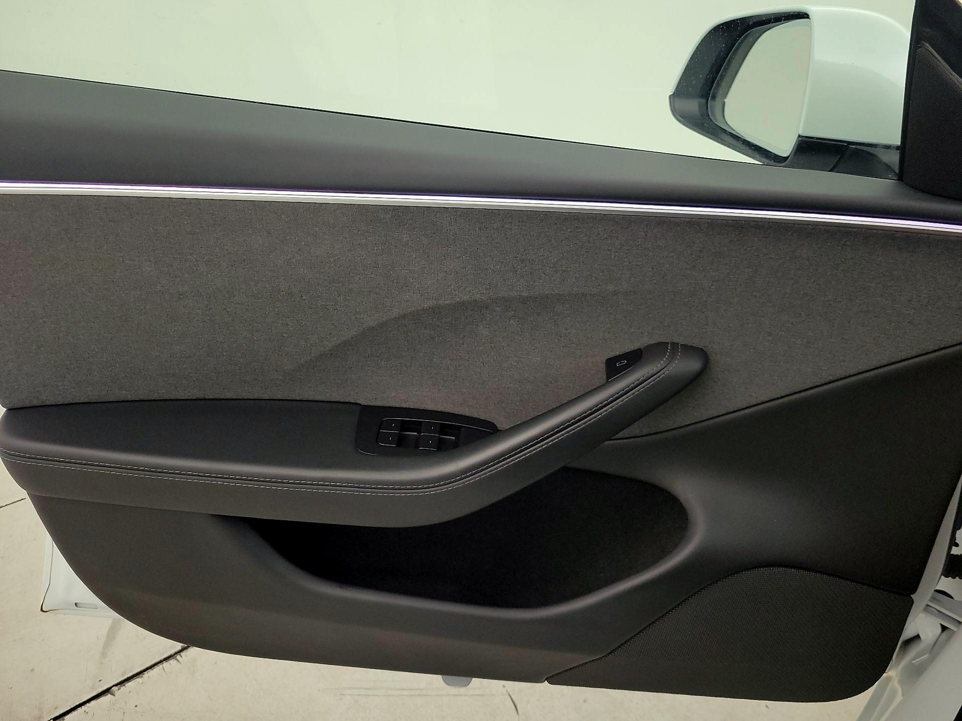 Thumbnail: 2024 Tesla Model 3 - 12