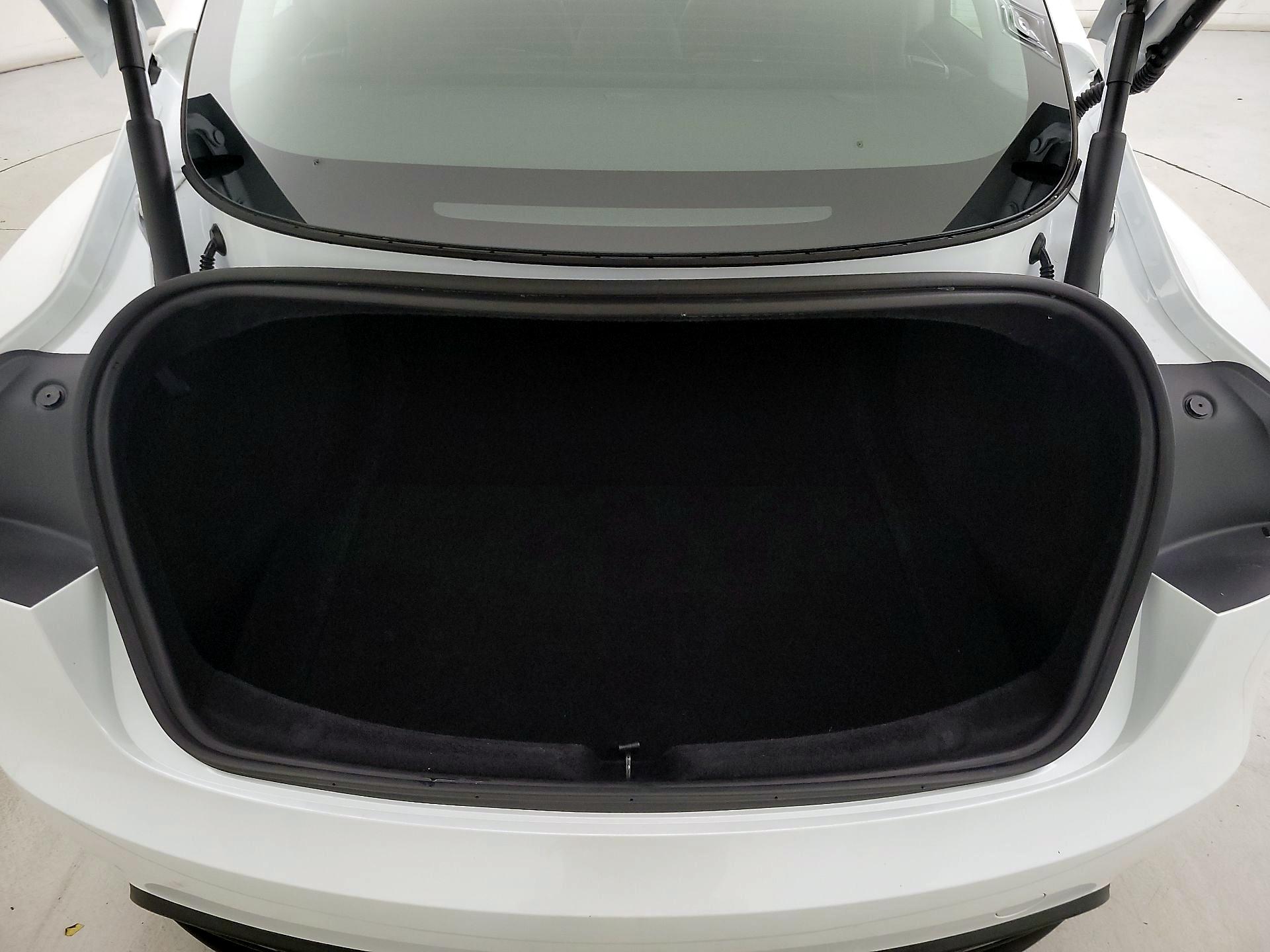 Thumbnail: 2024 Tesla Model 3 - 20