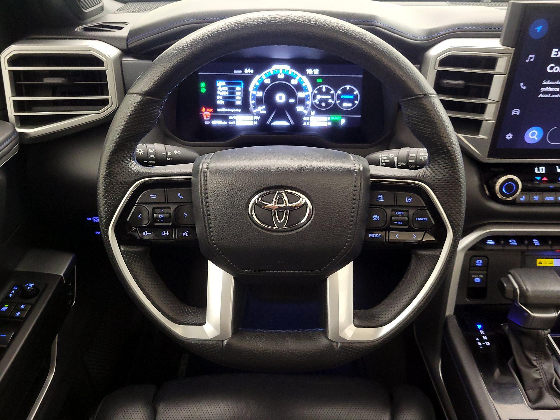 Thumbnail: 2023 Toyota Sequoia - 10