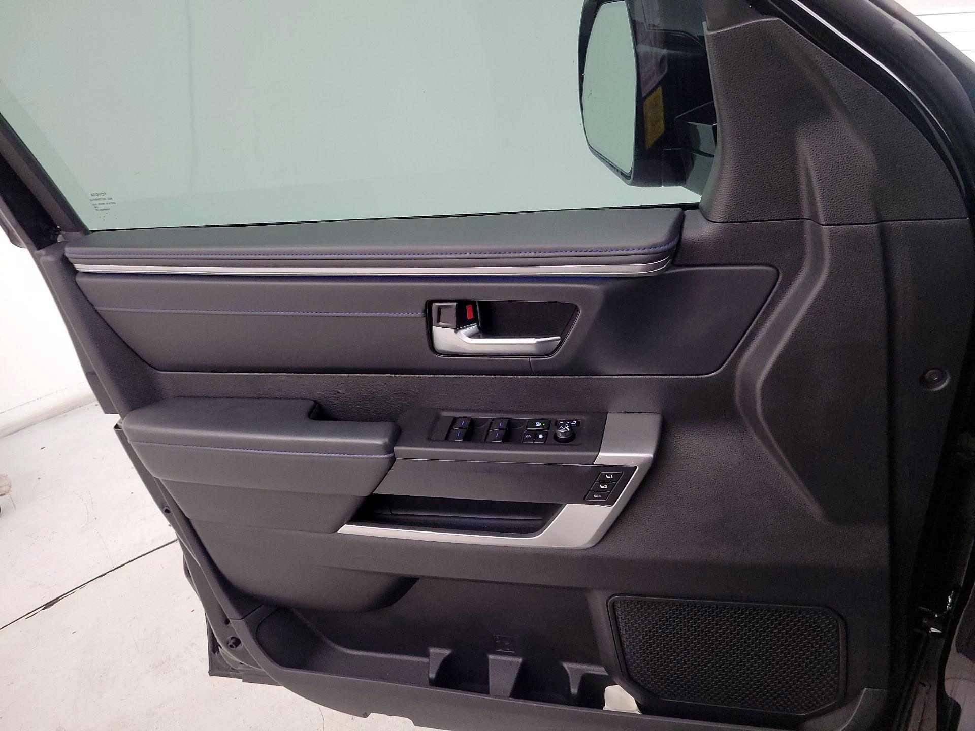 Thumbnail: 2023 Toyota Sequoia - 12