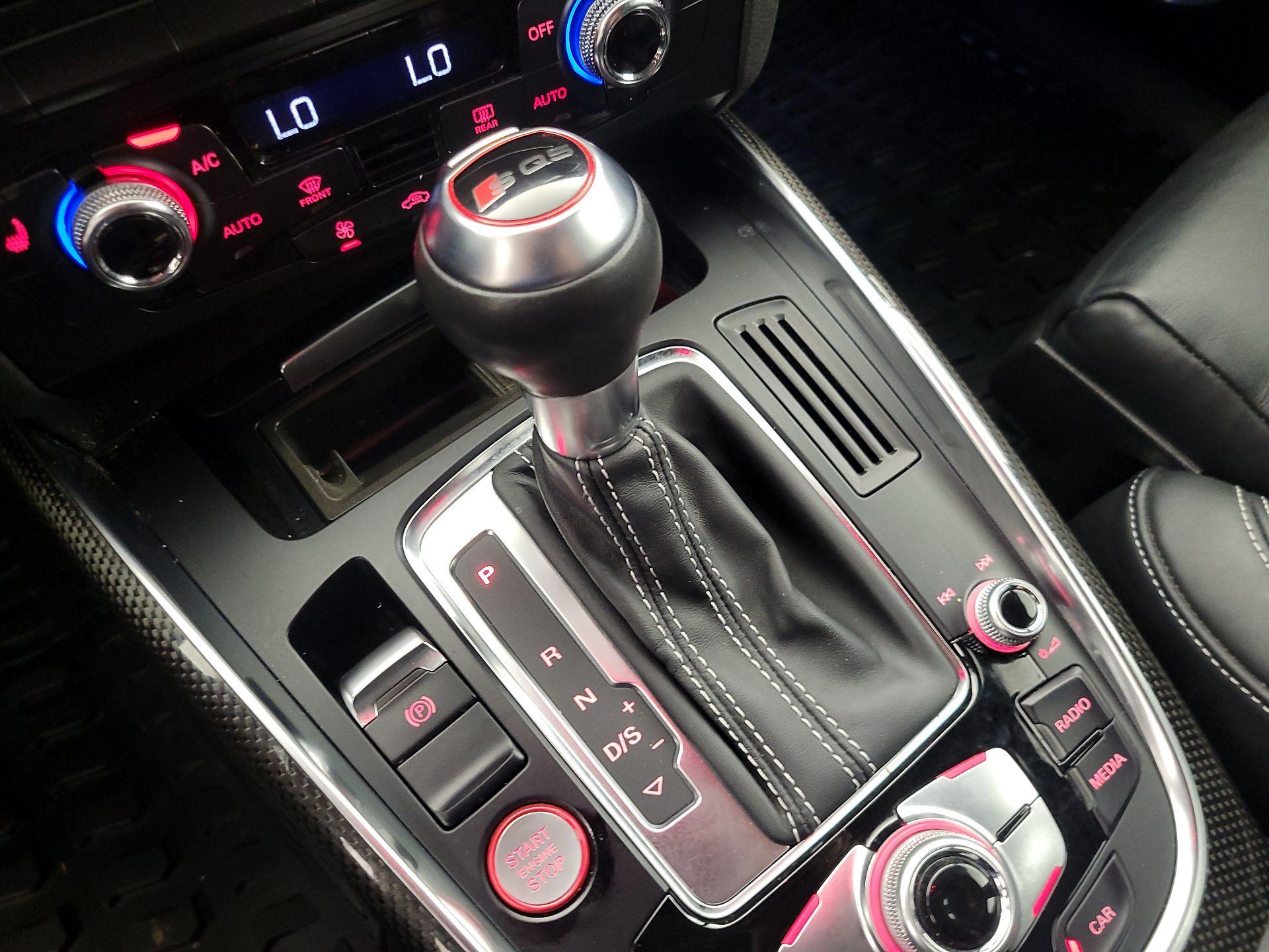 Thumbnail: 2015 Audi SQ5 - 17