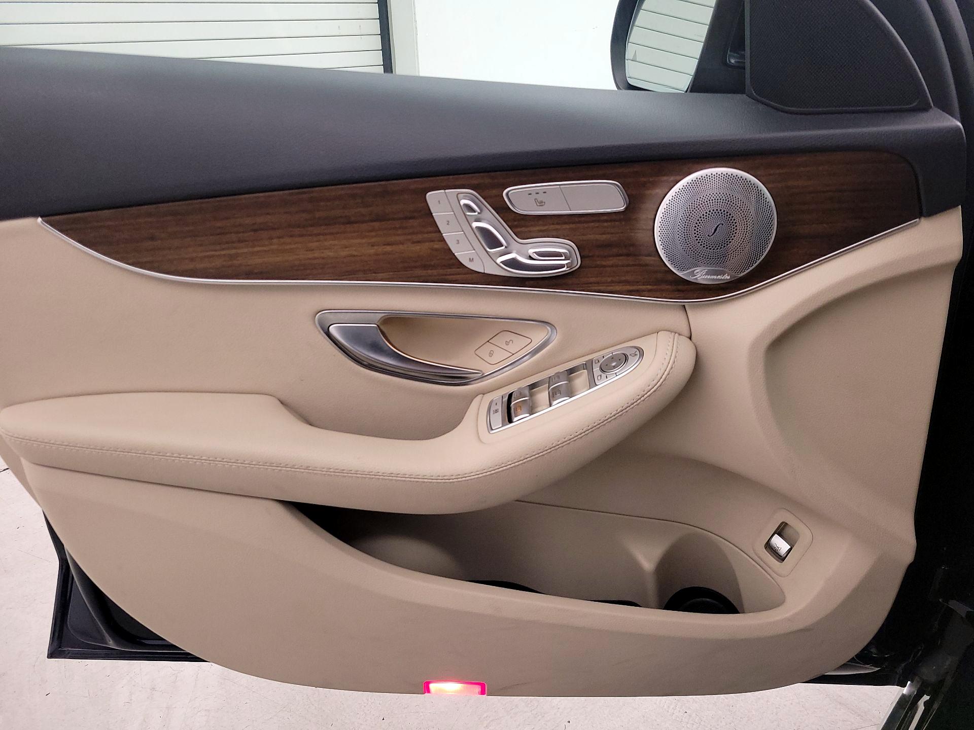 Thumbnail: 2019 Mercedes-Benz C-Class - 12