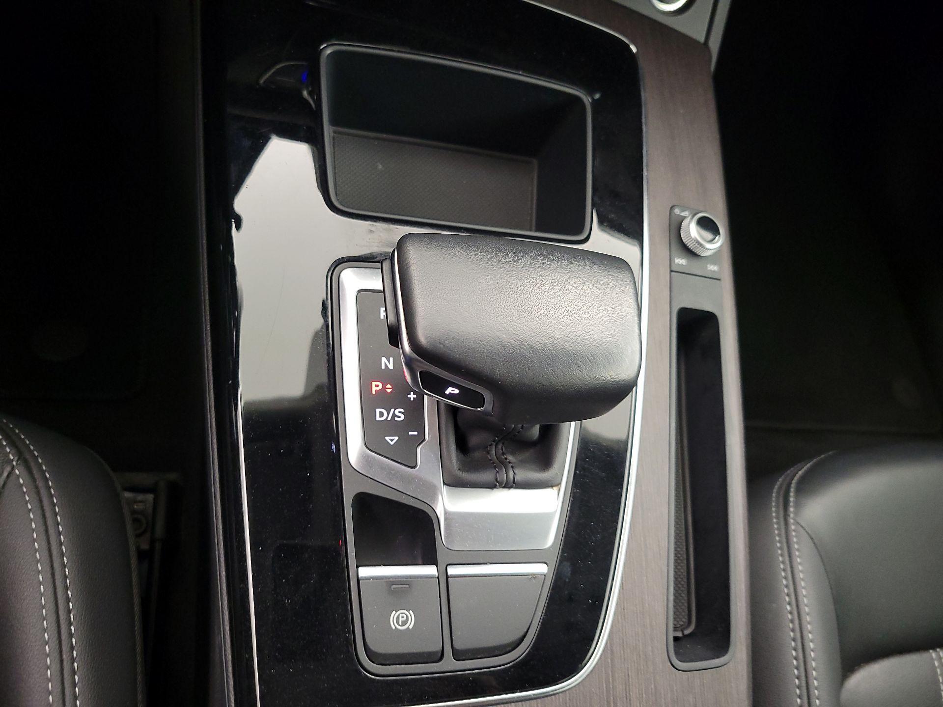 Thumbnail: 2021 Audi Q5 - 17